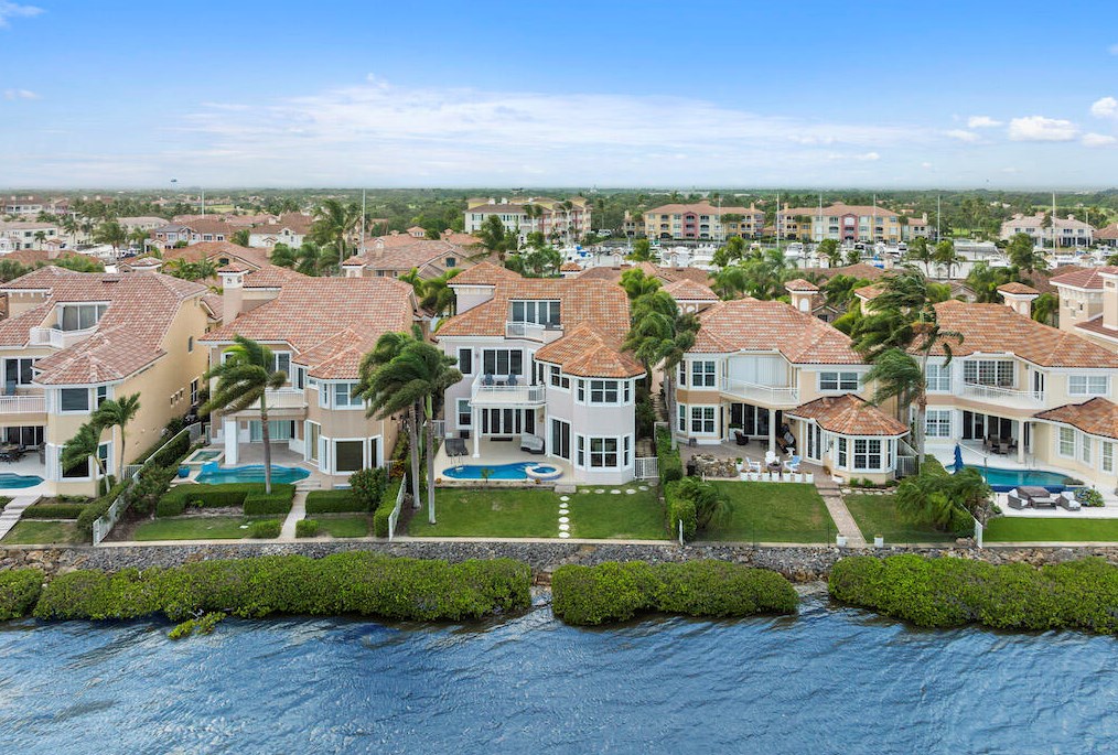 5510 Hbr Vlg Dr, Vero Beach FL  32967-7369 exterior