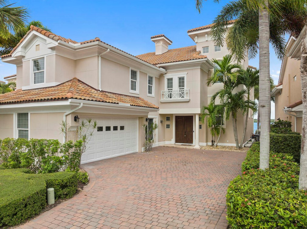 5510 Hbr Vlg Dr, Vero Beach FL  32967-7369 exterior