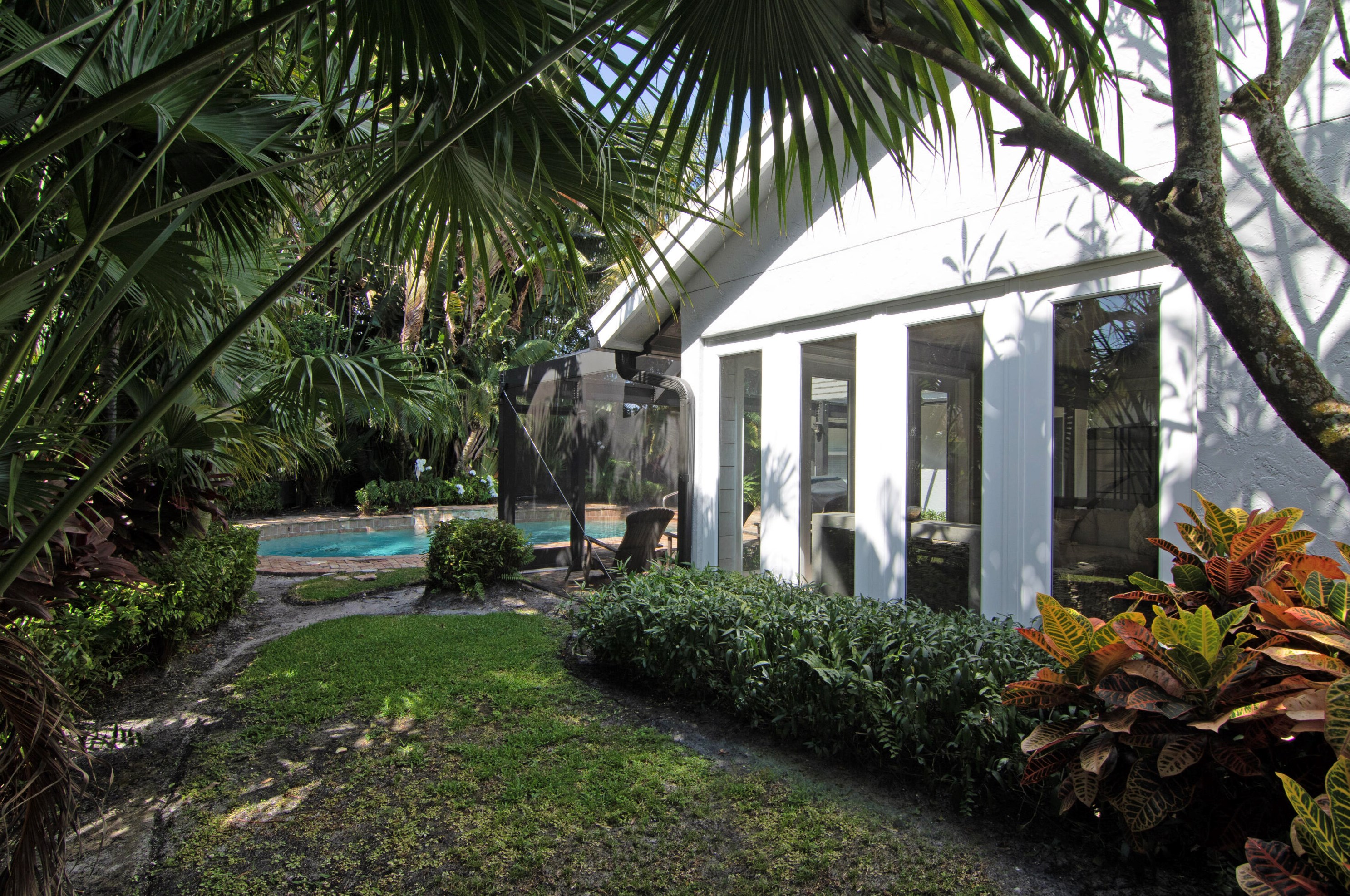 13741 Sheffield St, West Palm Beach FL  33414-7643 exterior