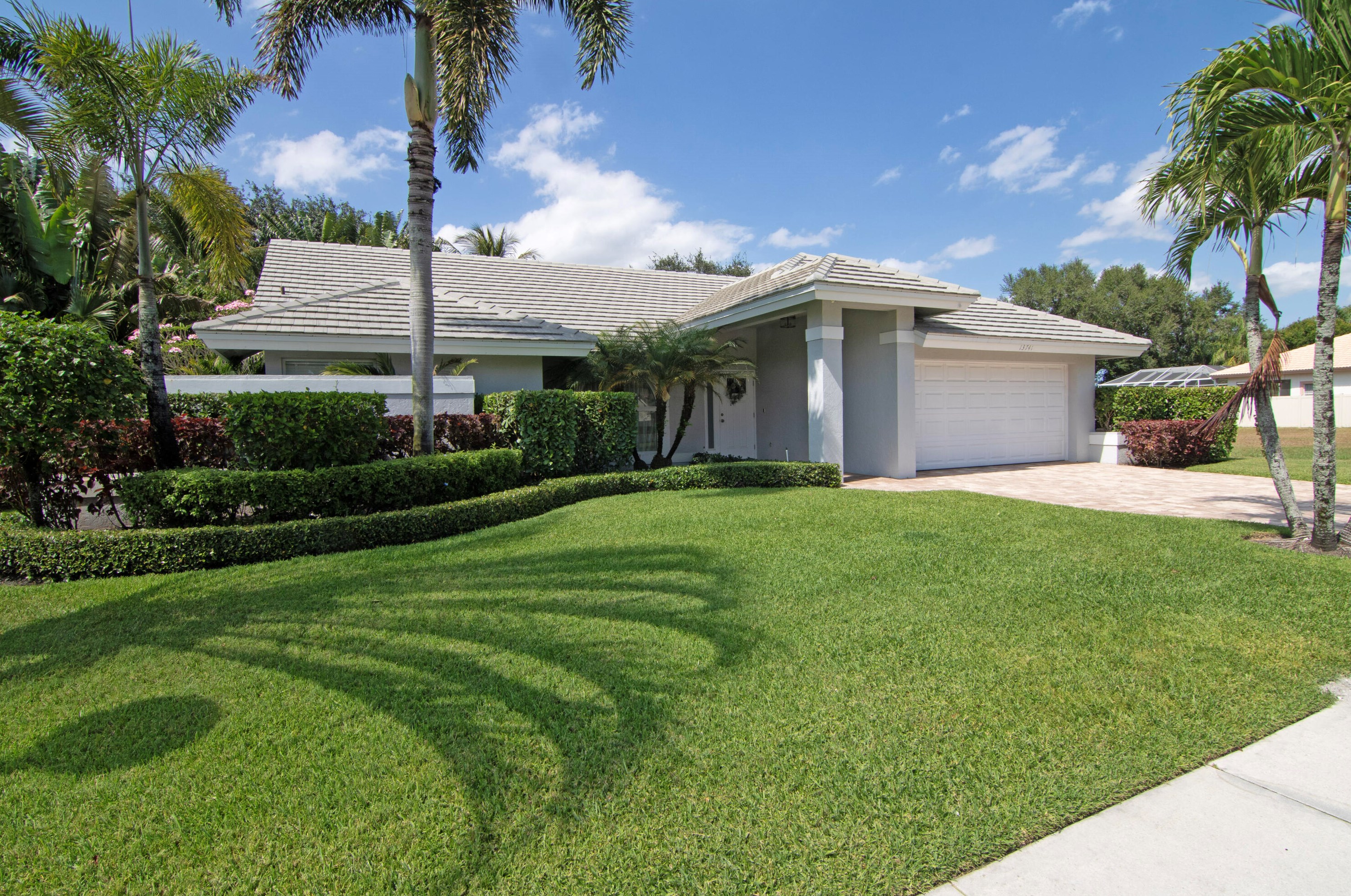 13741 Sheffield St, West Palm Beach FL  33414-7643 exterior