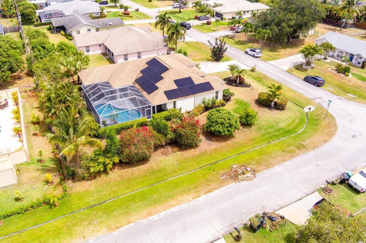 3210 Otis Ln, Fort Pierce, FL 34984-6503