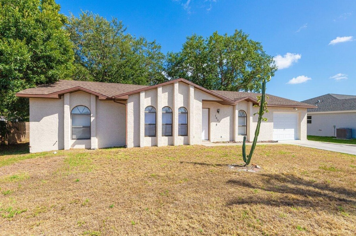 1001 California Blvd, Fort Pierce, FL 34953-1842