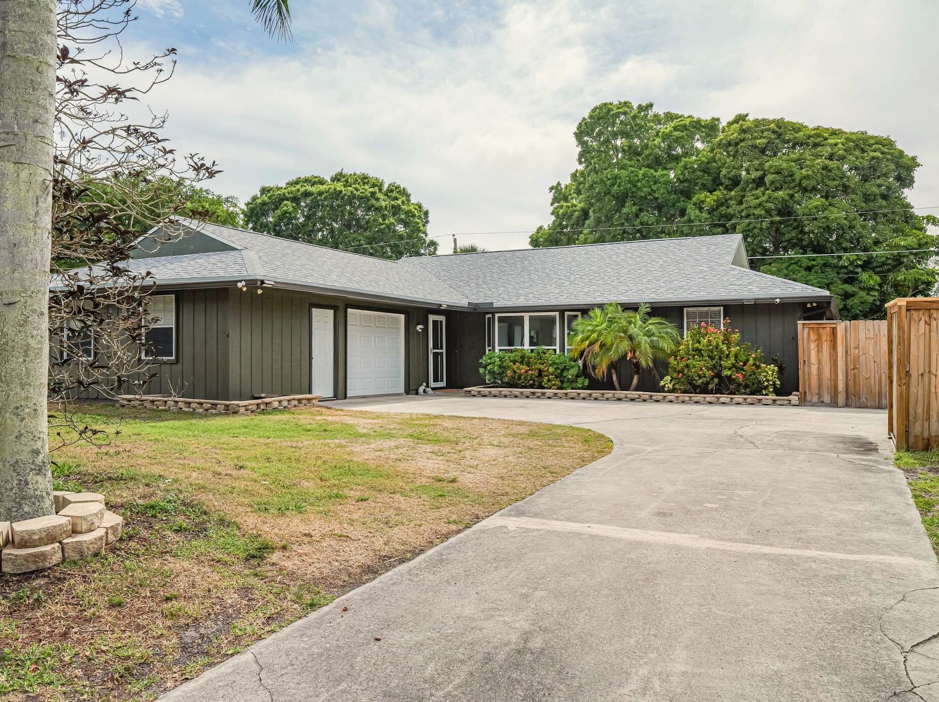 285 20th Ave, Vero Beach, FL 32962