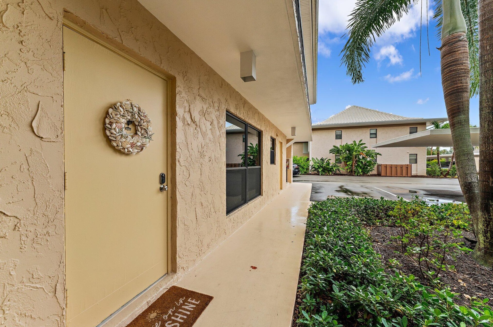 10 Turtle Creek Dr, Jupiter, FL 33469-5530