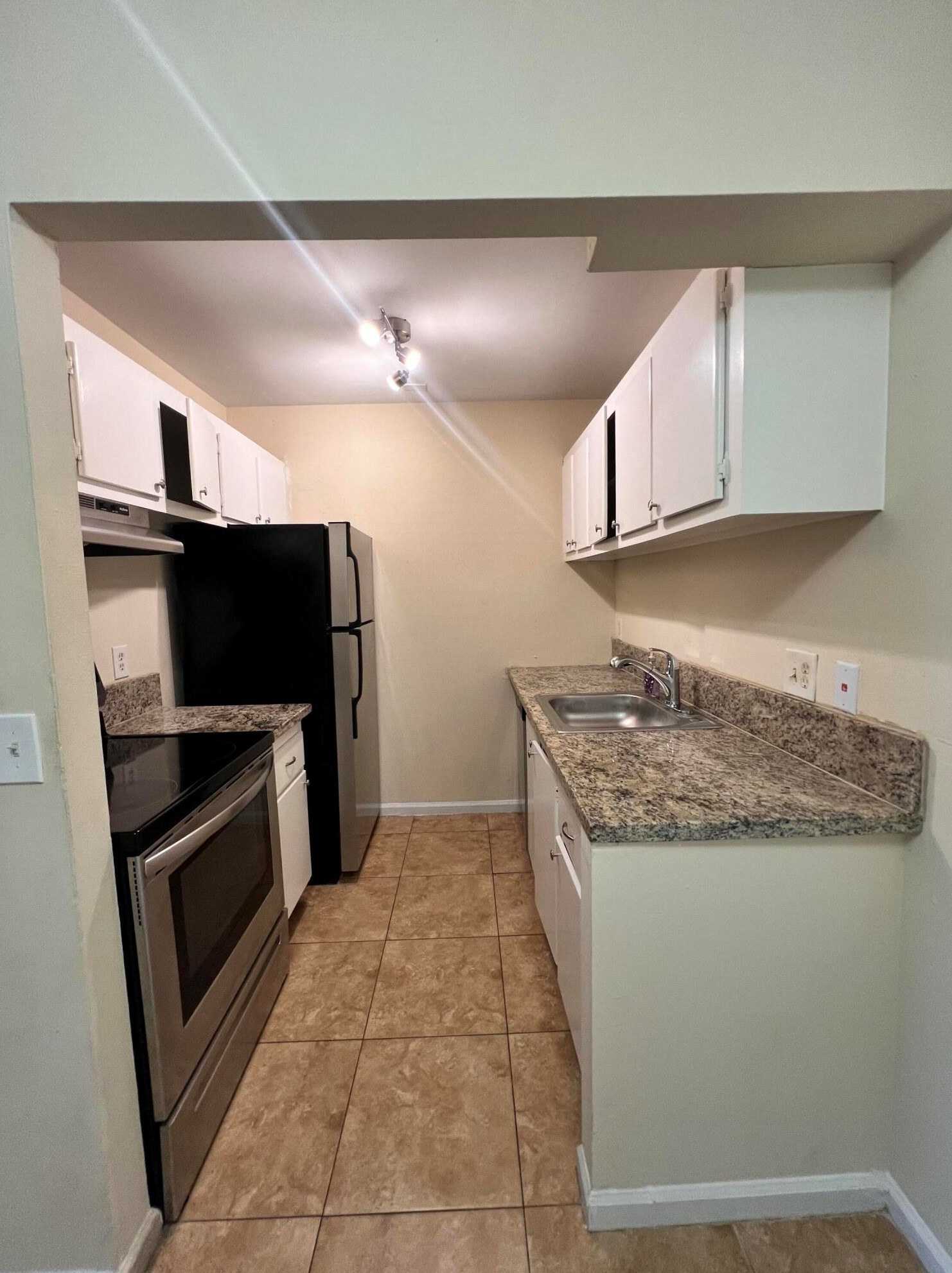 1500 N Congress Ave #b20, West Palm Beach, FL 33401