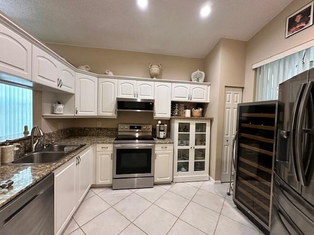 5021 Ln Sedona Cir, Delray Beach FL  33484-8740 exterior