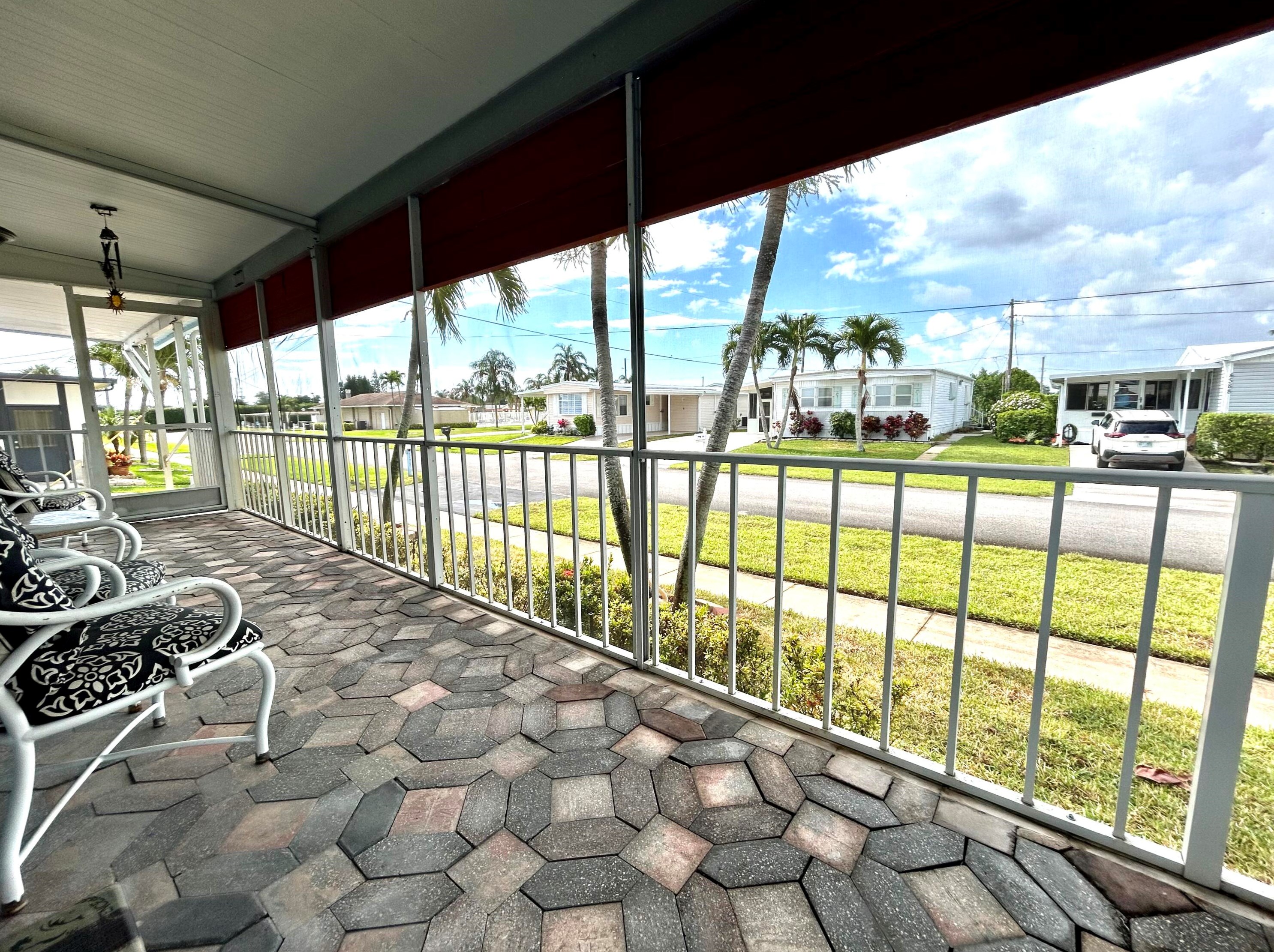 4375 Mockingbird Dr, Boynton Beach FL 33436-2635 exterior