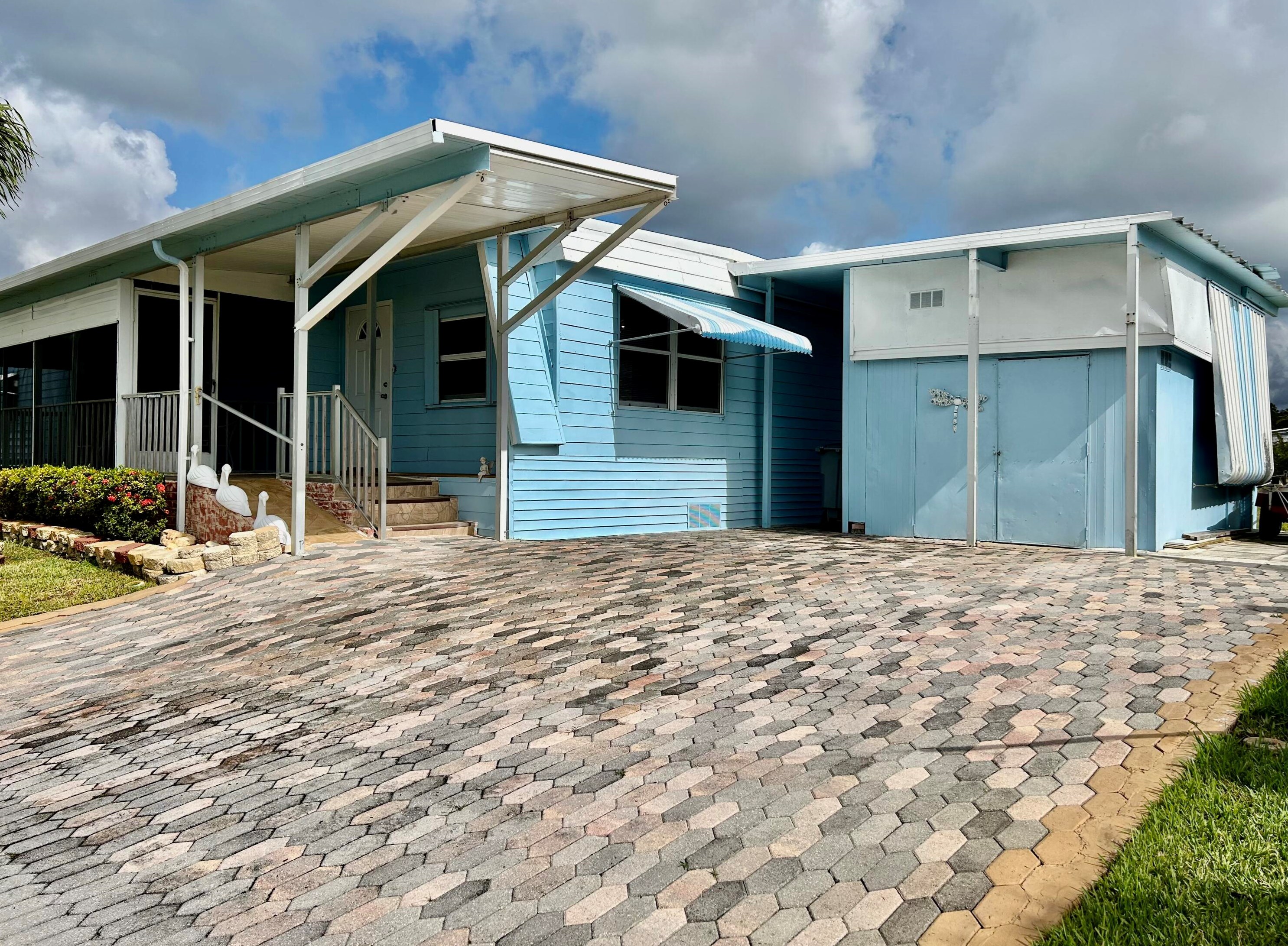 4375 Mockingbird Dr, Boynton Beach, FL 33436-2637