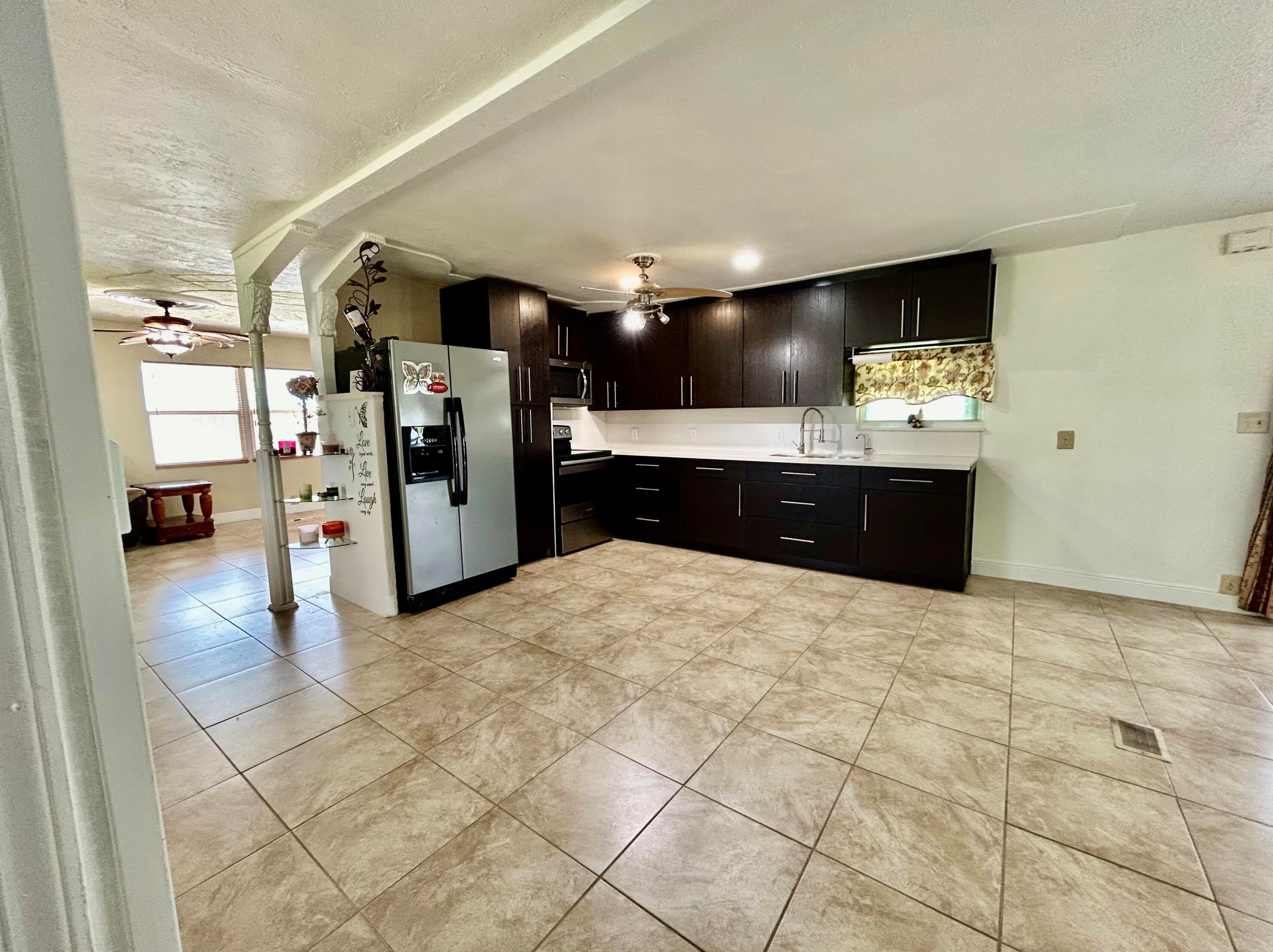 4375 Mockingbird Dr, Boynton Beach FL 33436-2635 exterior