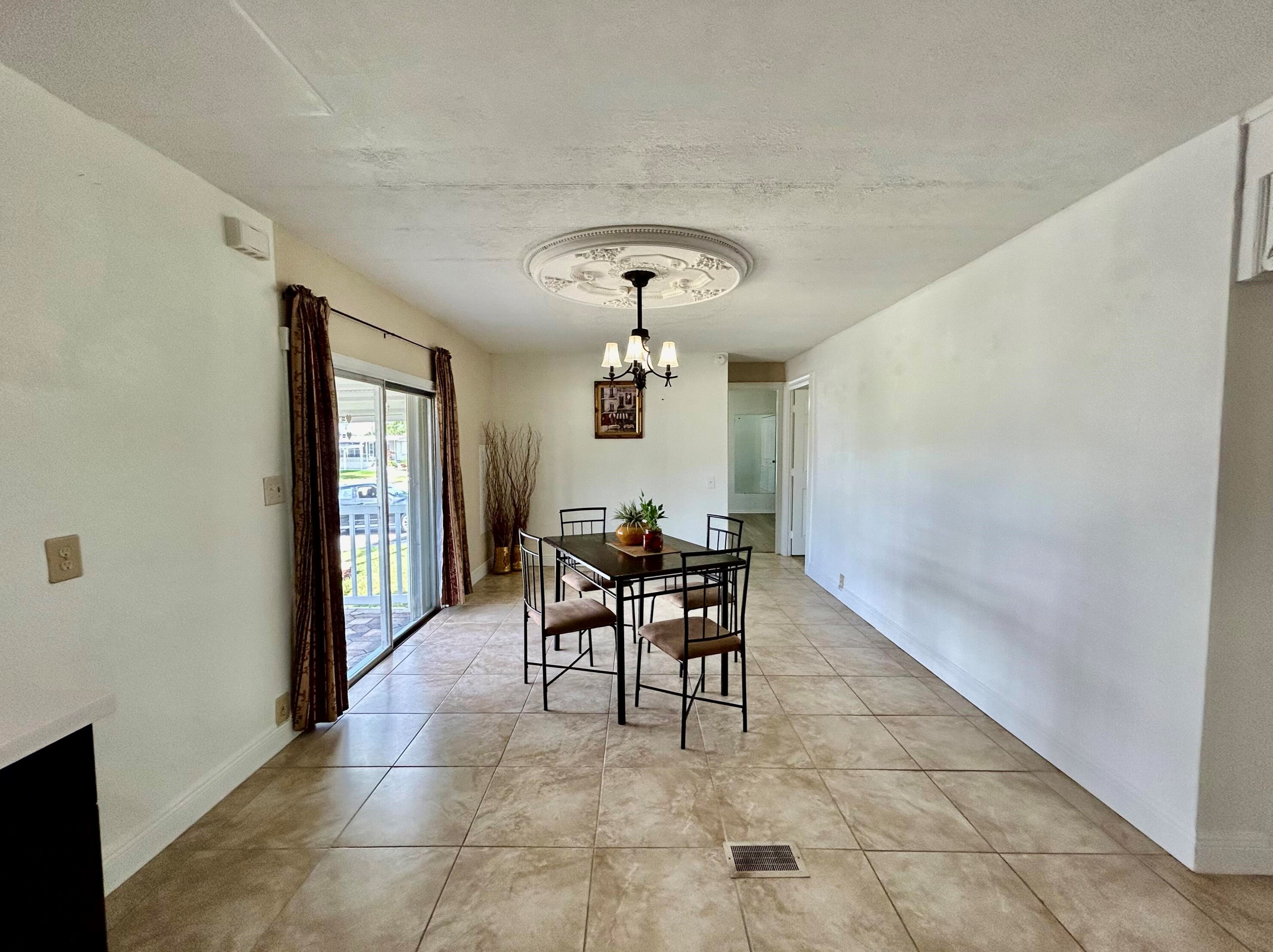 4375 Mockingbird Dr, Boynton Beach FL 33436-2635 exterior