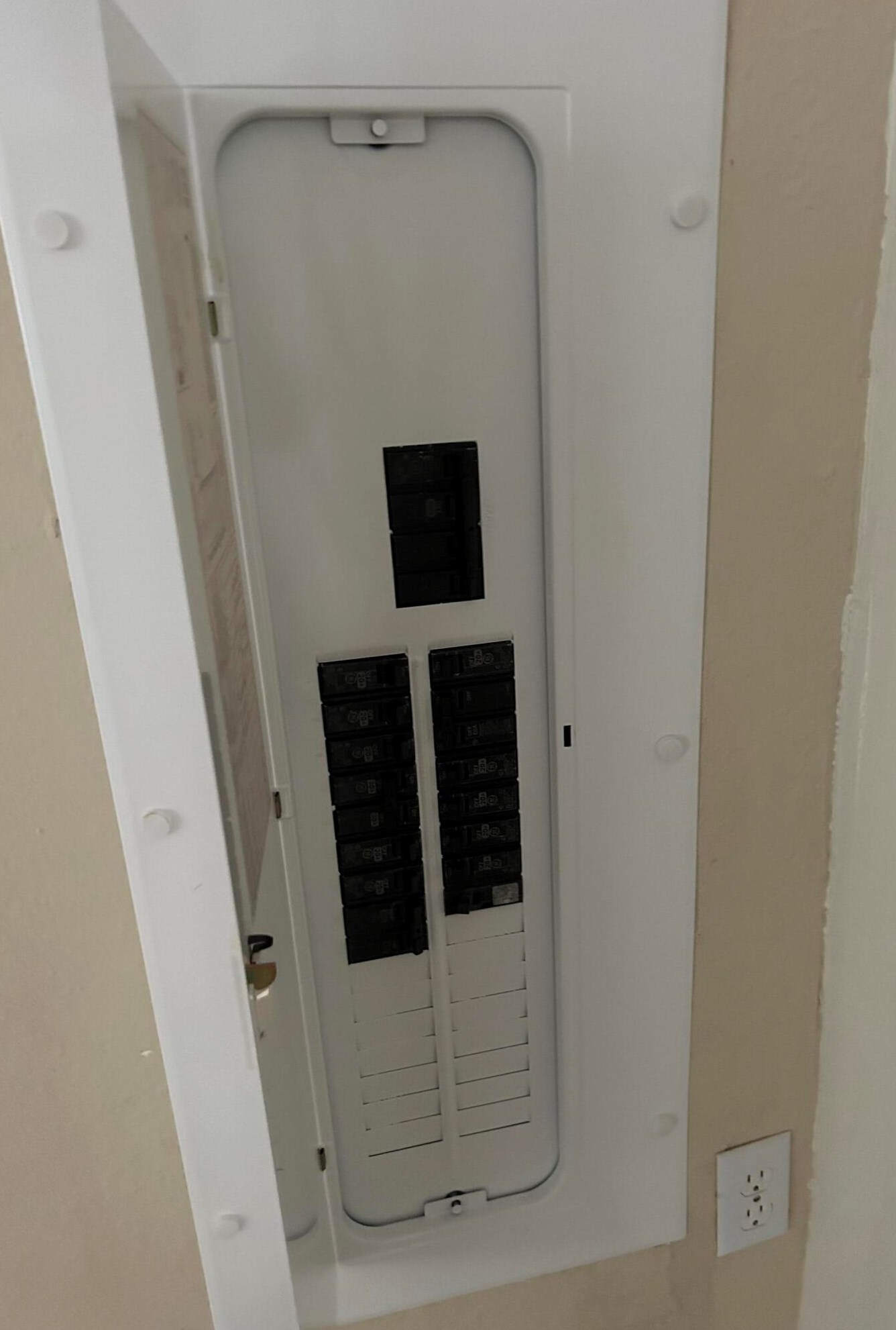 4375 Mockingbird Dr, Boynton Beach FL 33436-2635 exterior