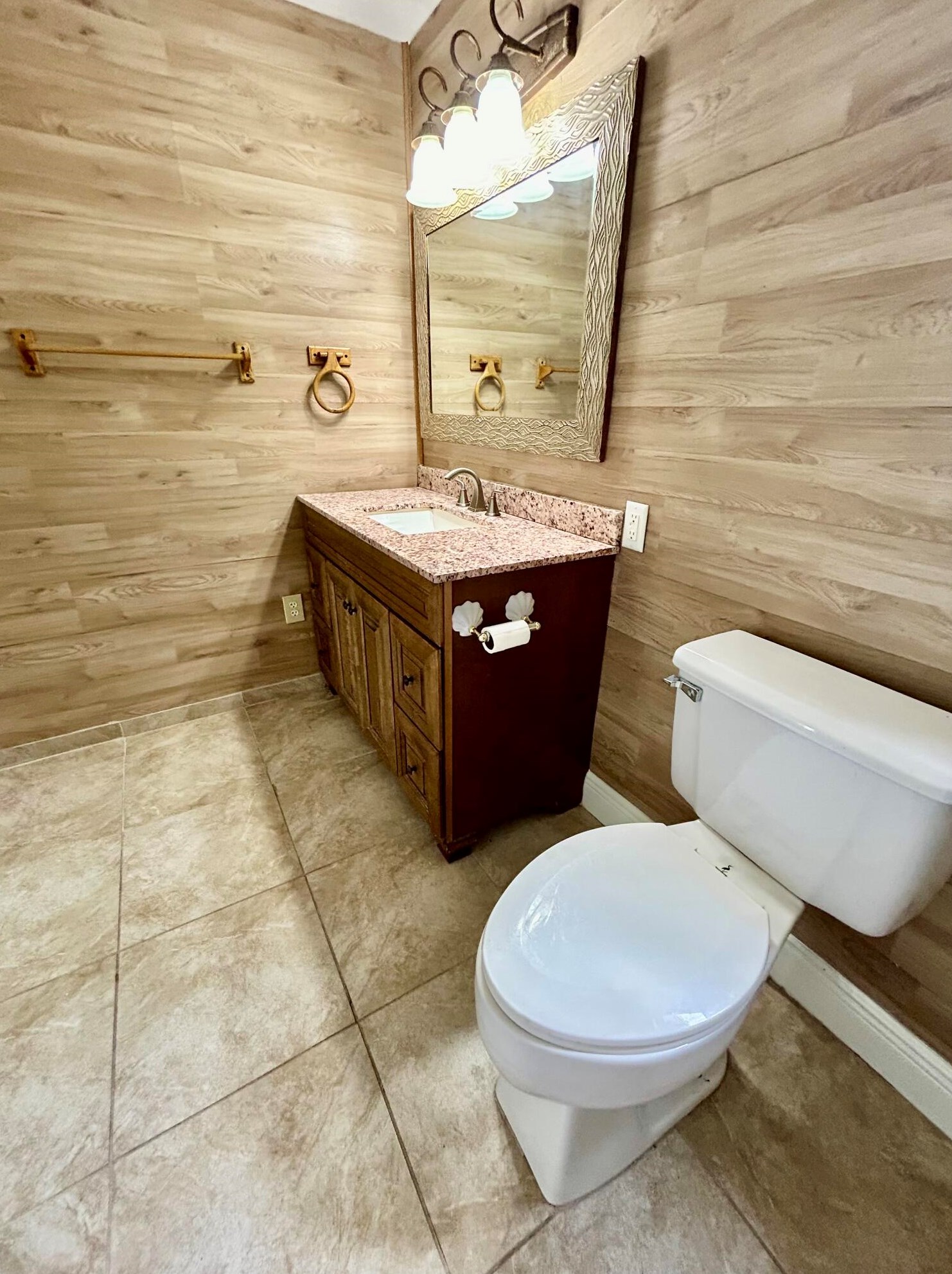 4375 Mockingbird Dr, Boynton Beach FL 33436-2635 exterior