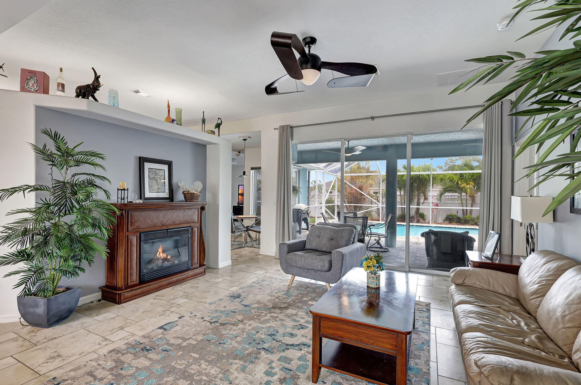 753 Essex Dr, Fort Pierce FL 34984-5216 exterior