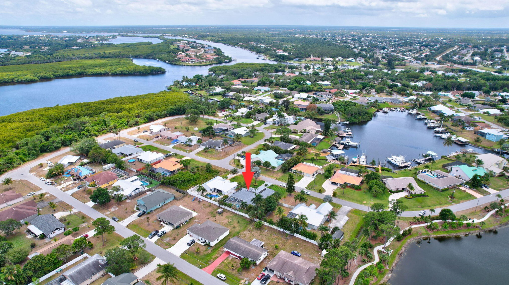 753 Essex Dr, Fort Pierce FL 34984-5216 exterior