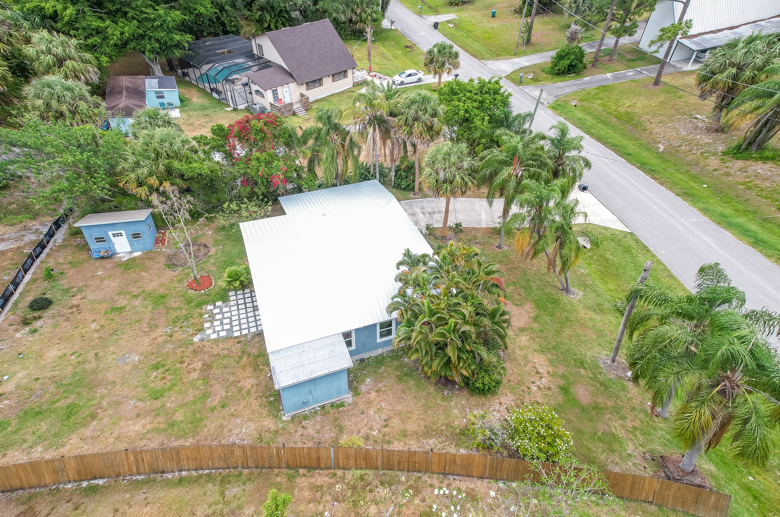 5605 Spruce Dr, Fort Pierce FL  34982-3872 exterior
