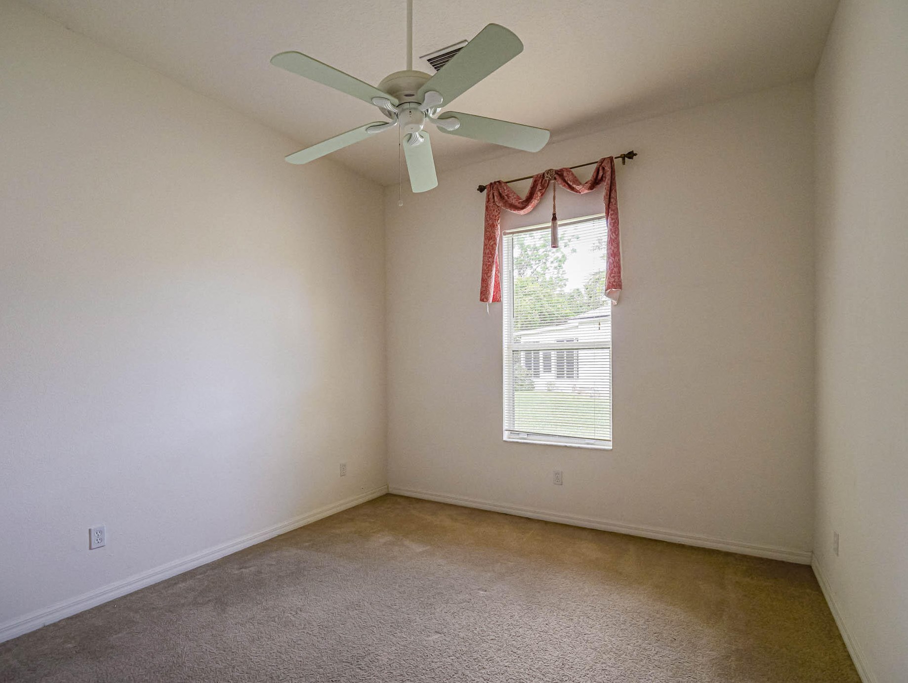 335 25 Ave, Vero Beach FL 32960-3061 exterior