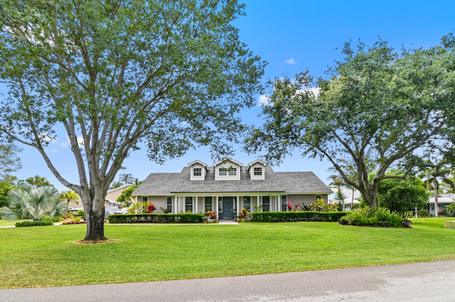 18263 River Oaks Dr, Jupiter, FL 33458-3330