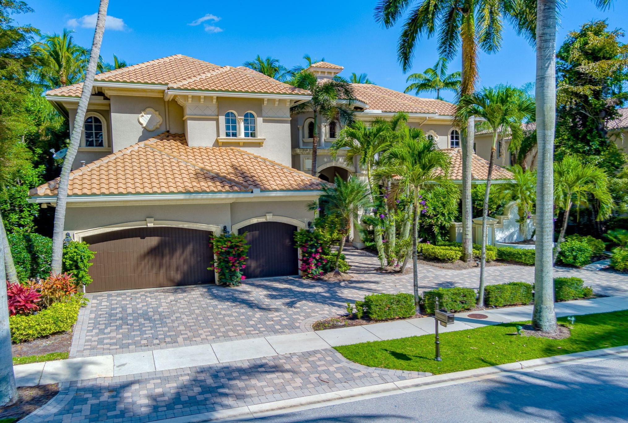 107 Via Capri, West Palm Beach, FL 33418