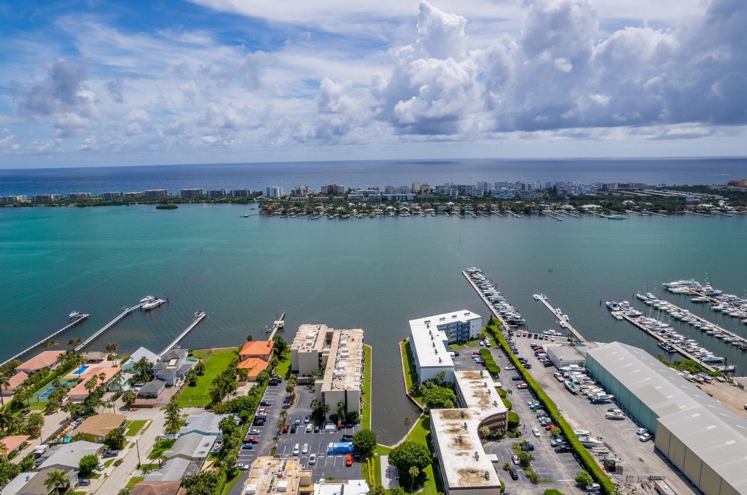 890 Federal Hwy, Lake Worth FL  33462-1870 exterior