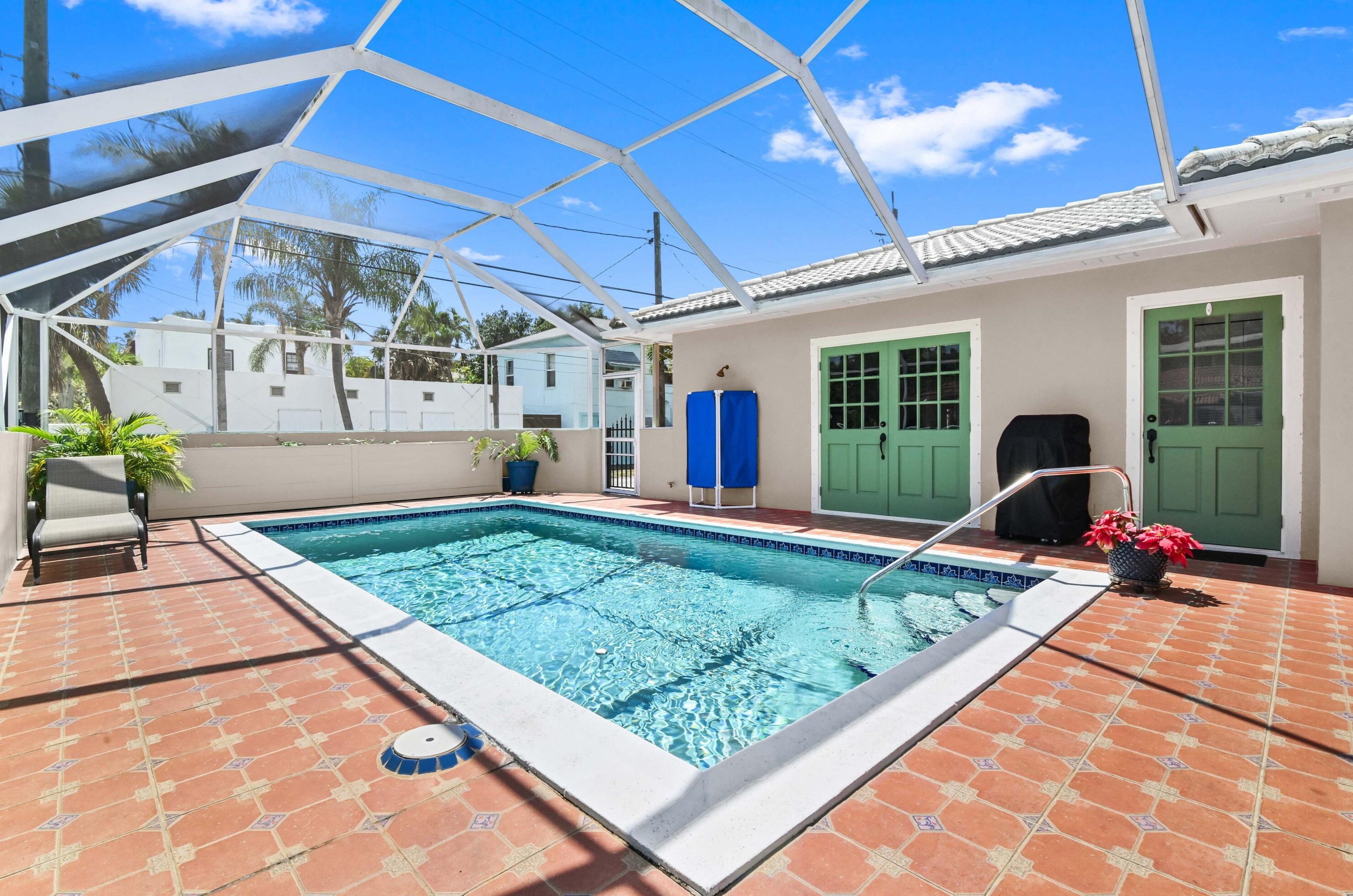 532 Palmway, Lake Worth FL  33460-3125 exterior