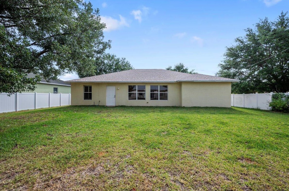 4190 Utterback St, Fort Pierce, FL 34953-6100