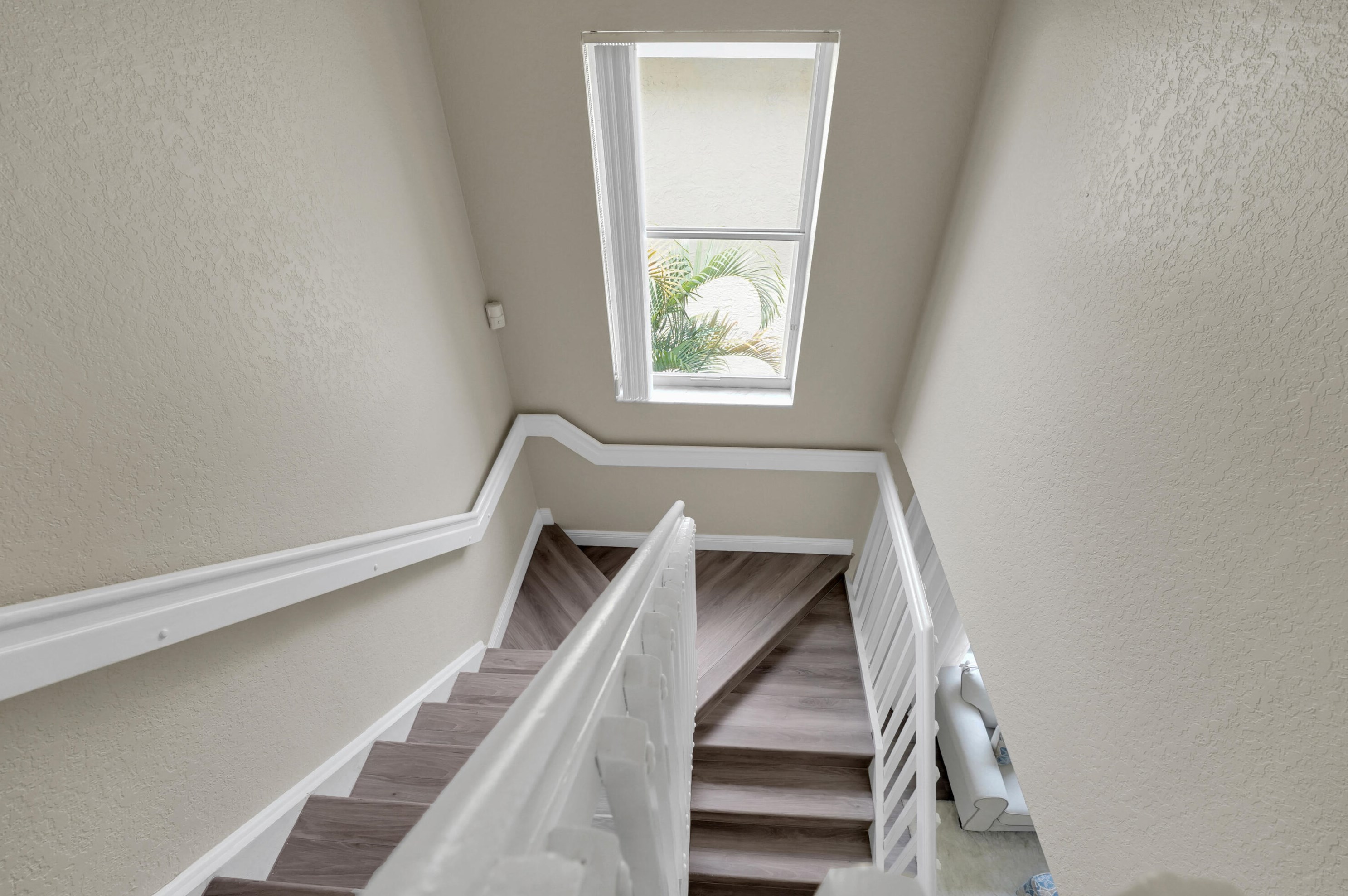 1924 149th Ave, Hollywood FL  33027-4339 exterior