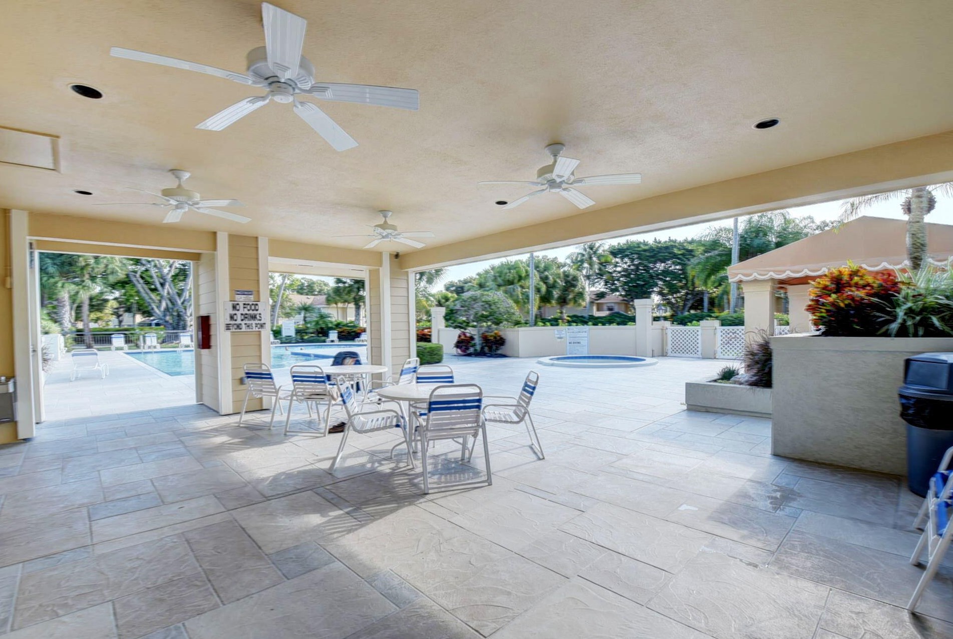 4004 Medford Ct, Boynton Beach FL 33436-9065 exterior