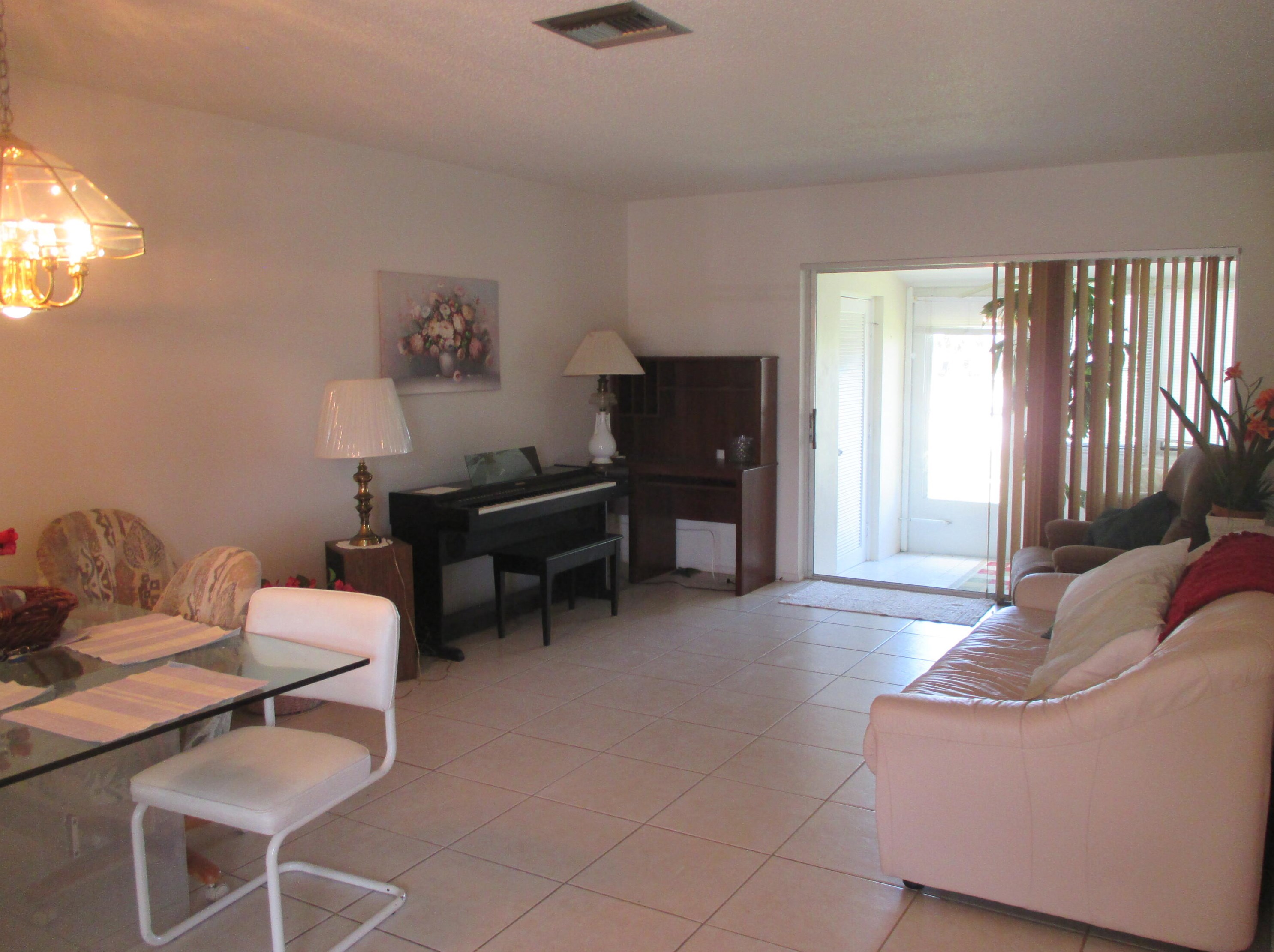 2715 Emory Dr E #c, West Palm Beach, FL 33415