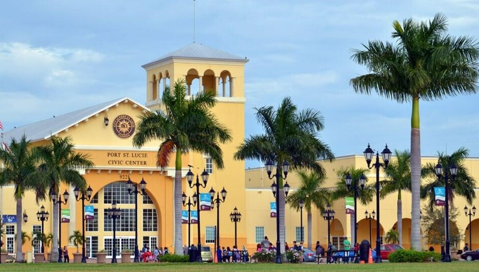 938 Mccracken Ave, Fort Pierce FL 34953-3936 exterior