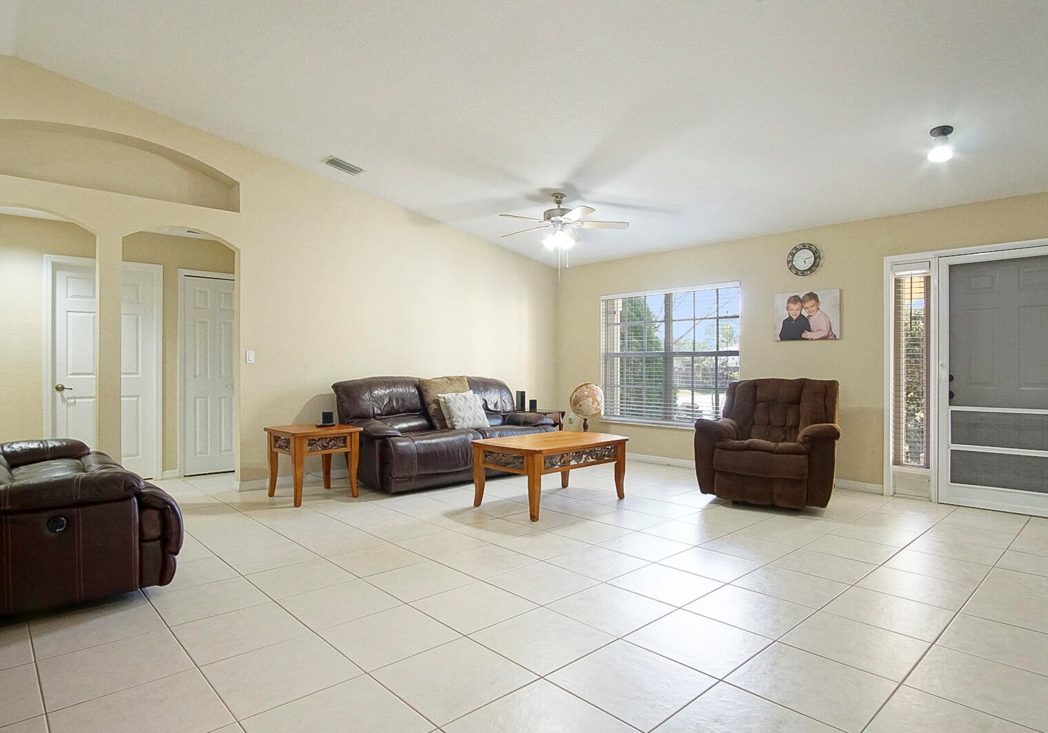 938 Mccracken Ave, Fort Pierce FL 34953-3936 exterior