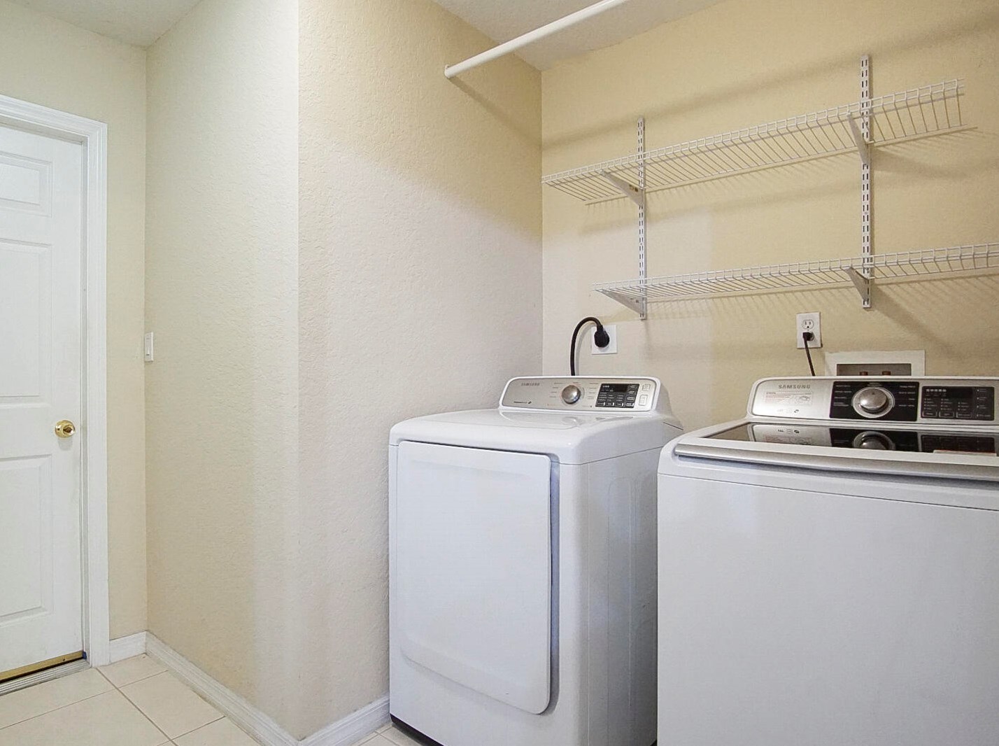 938 Mccracken Ave, Fort Pierce FL 34953-3936 exterior