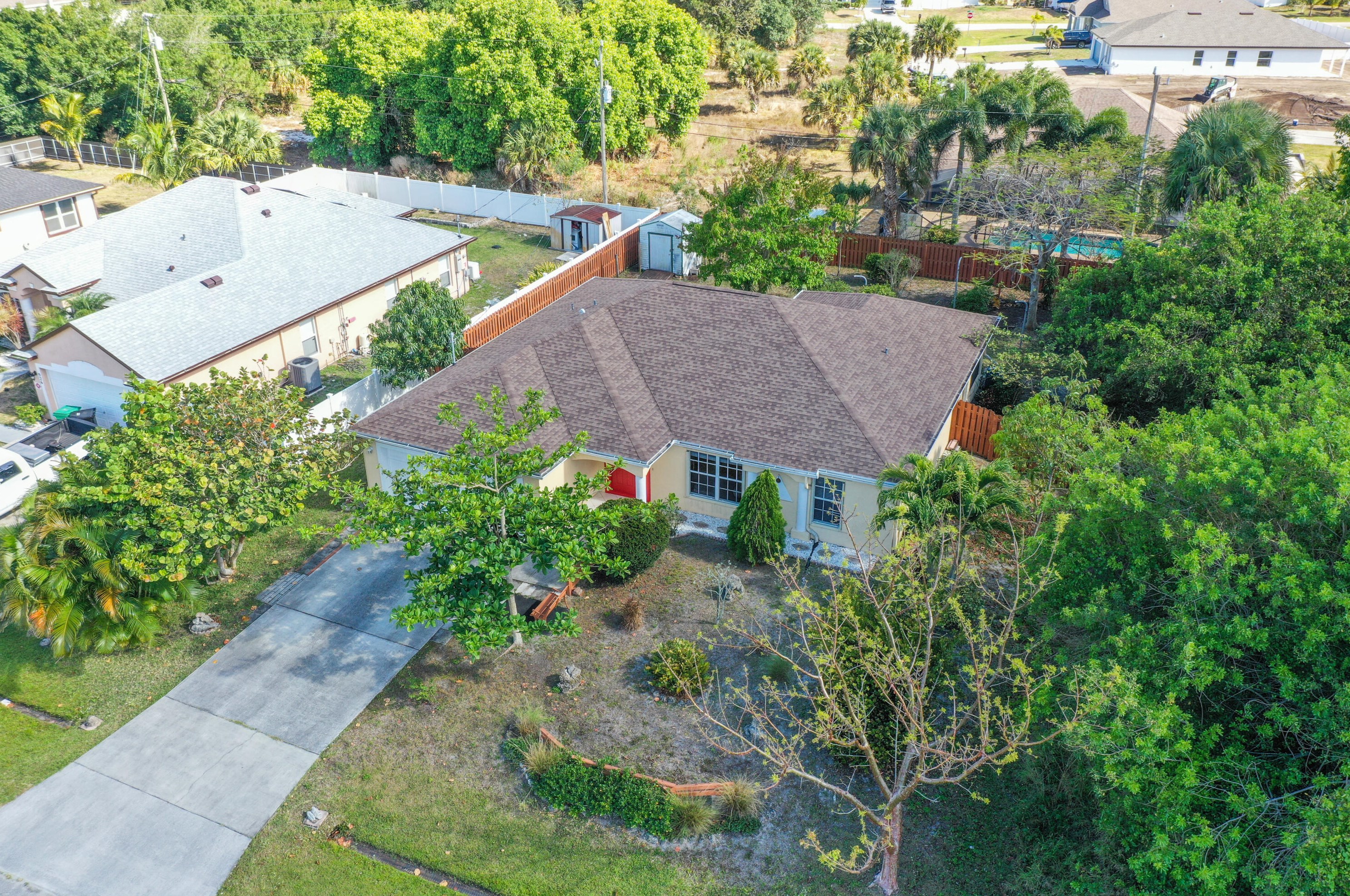 938 Mccracken Ave, Fort Pierce FL 34953-3936 exterior