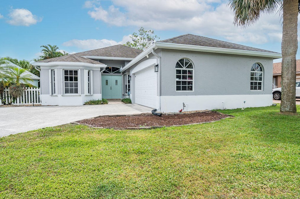 130 Saratoga Blvd, West Palm Beach, FL 33411-8277