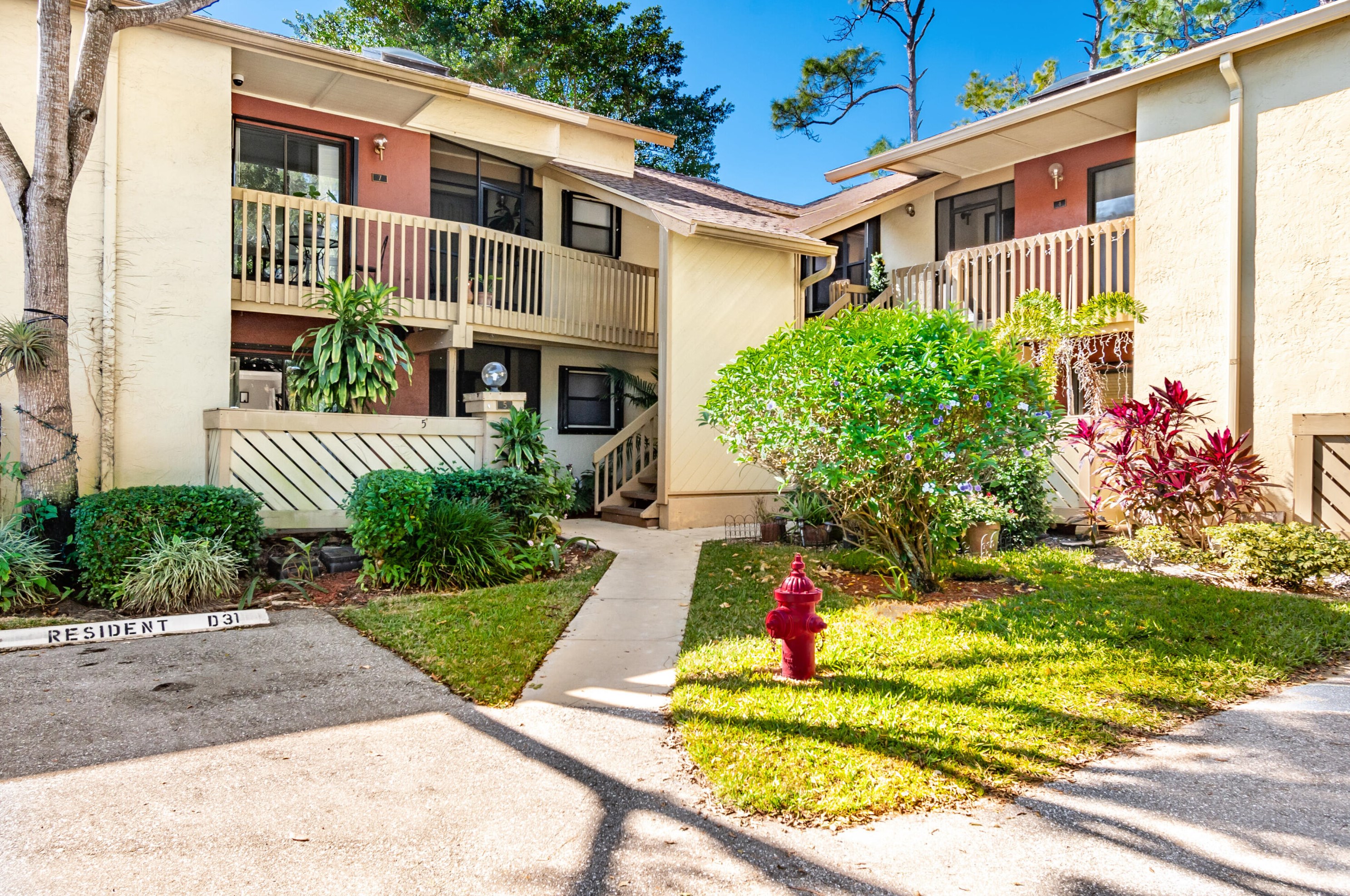 12970 Dartford Trl, West Palm Beach, FL 33414-3981