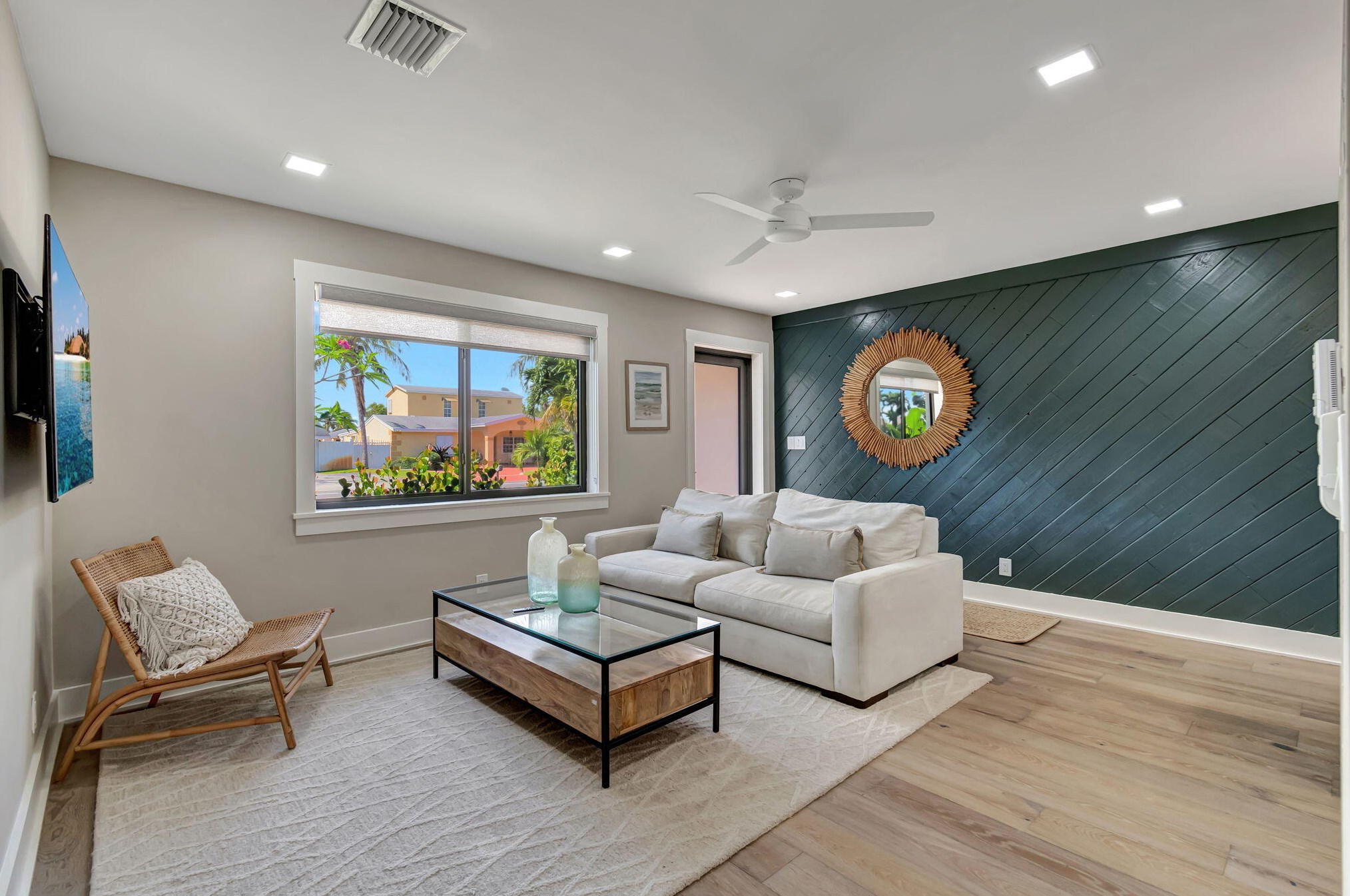 213 24th Ave, Boynton Beach, FL 33435-7638