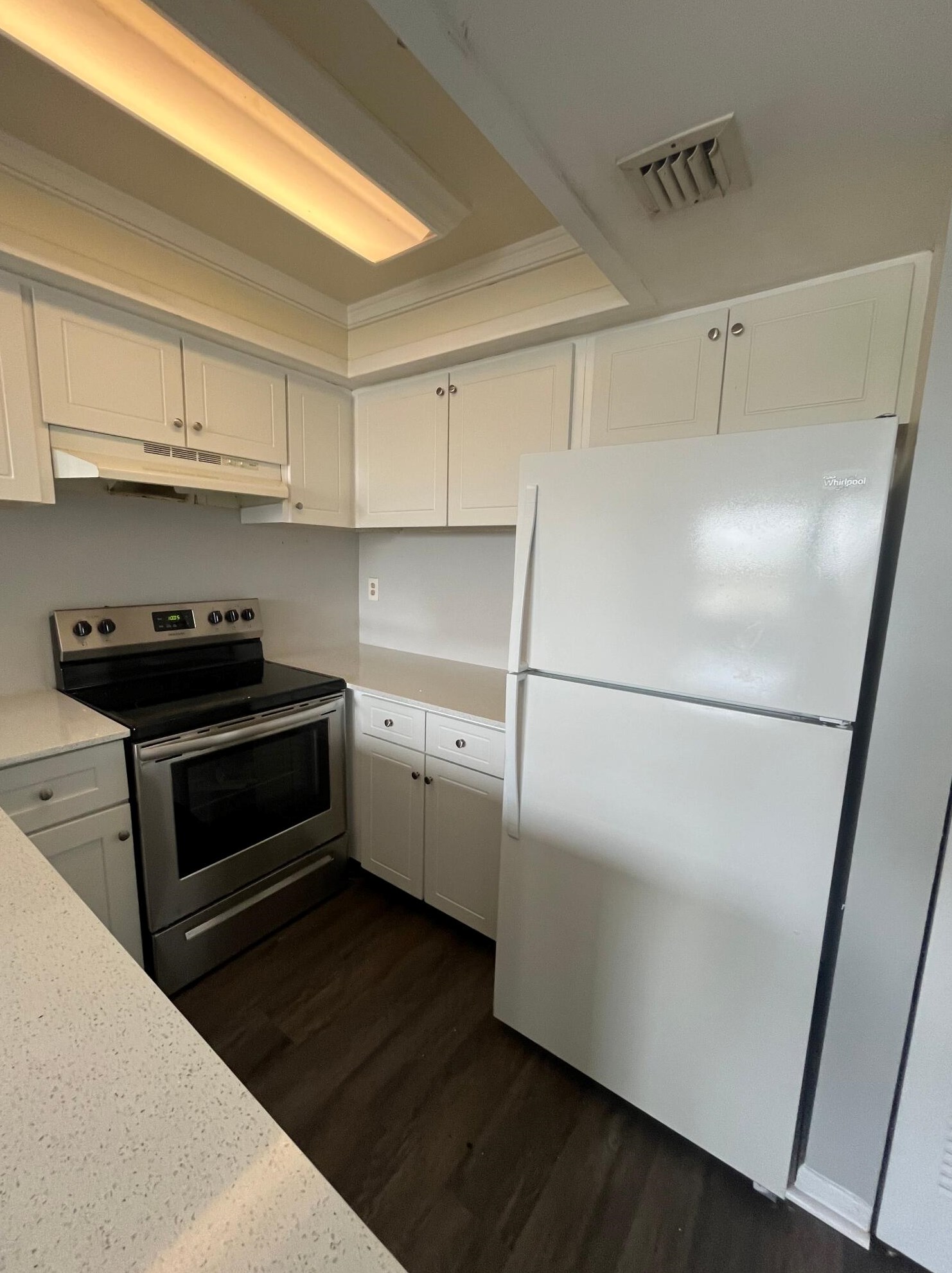 728 Executive Center Dr, West Palm Beach, FL 33401-5059