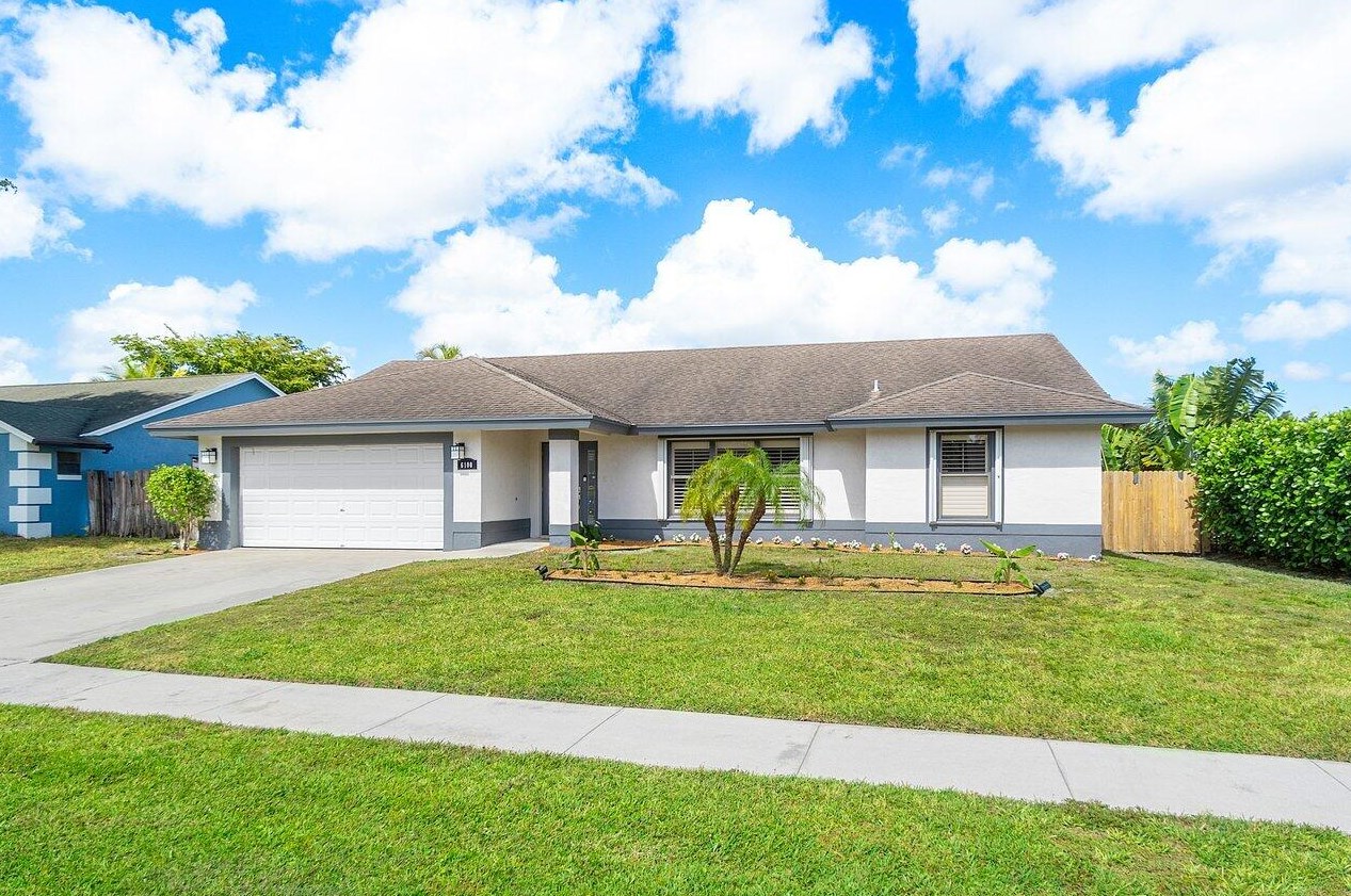 6100 Birch Tree Ter, Lake Worth, FL 33467-6583