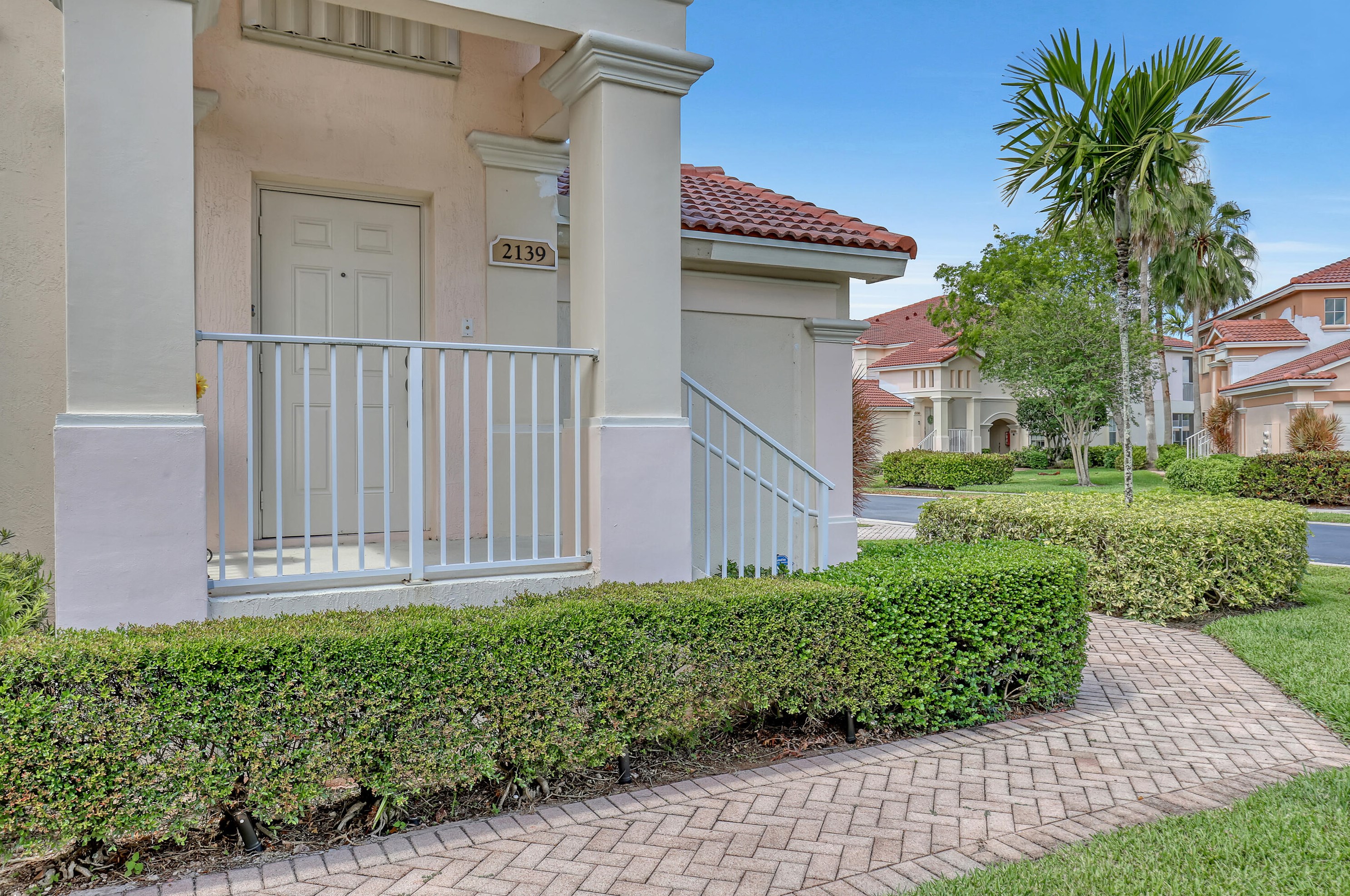 2139 Wingate Bnd, West Palm Beach, FL 33414-6253
