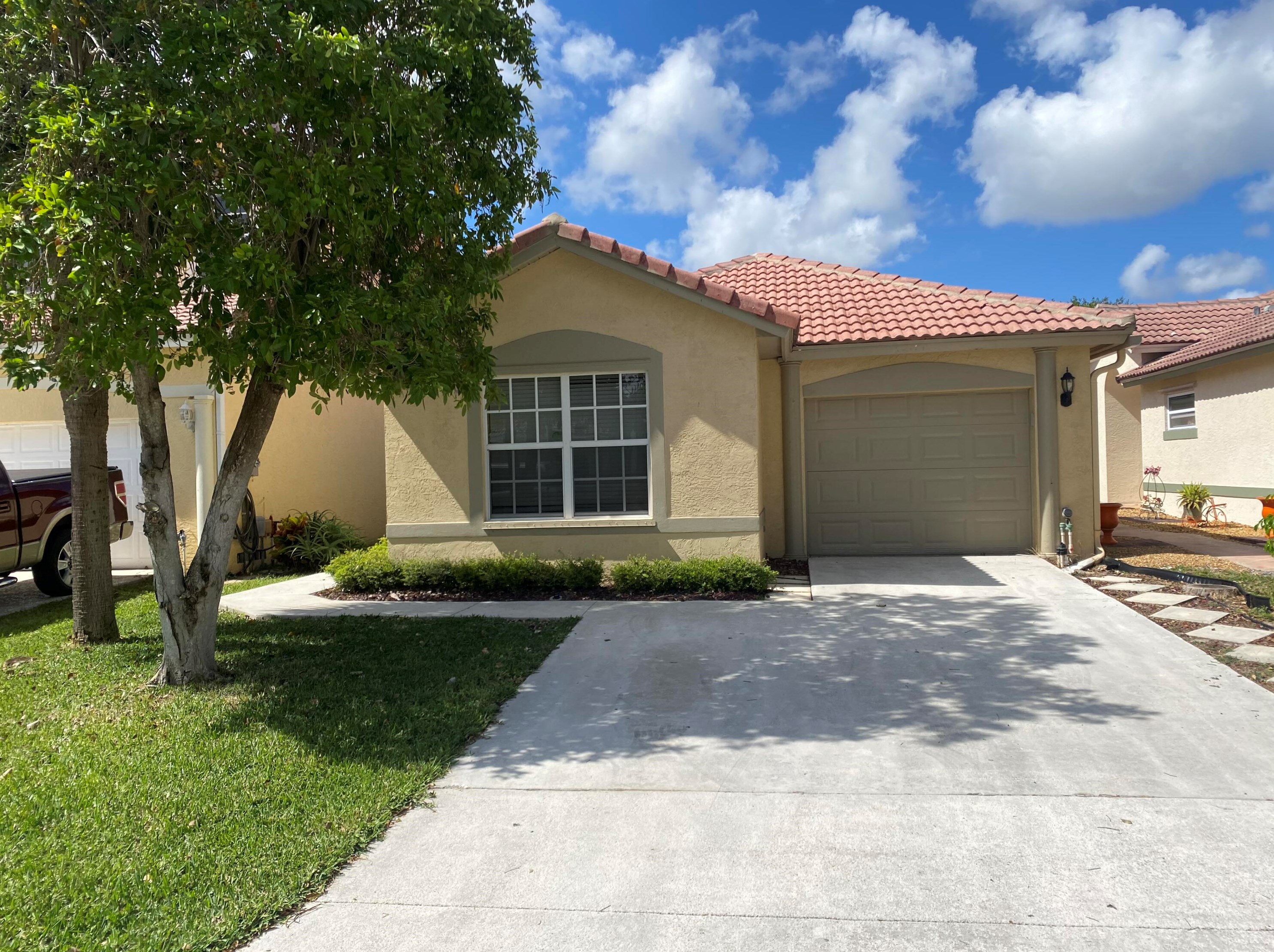 4875 Concordia Ln, Boynton Beach, FL 33436-7703