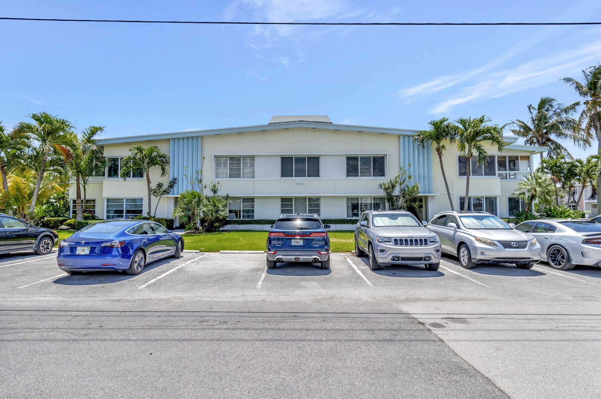 990 Casuarina Rd, Delray Beach, FL 33483-6741