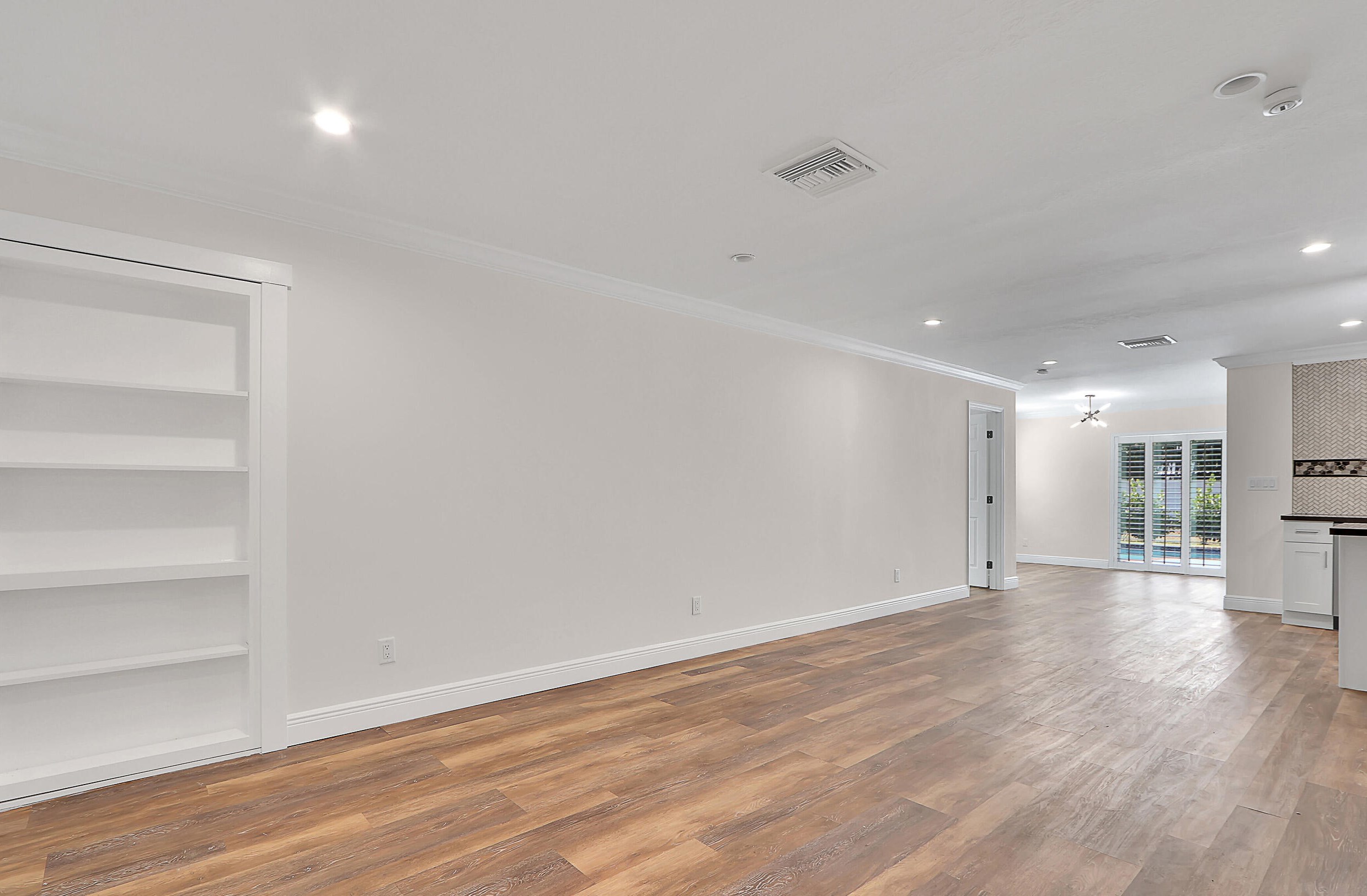 1054 12th Ter, Stuart FL  34994-9604 exterior