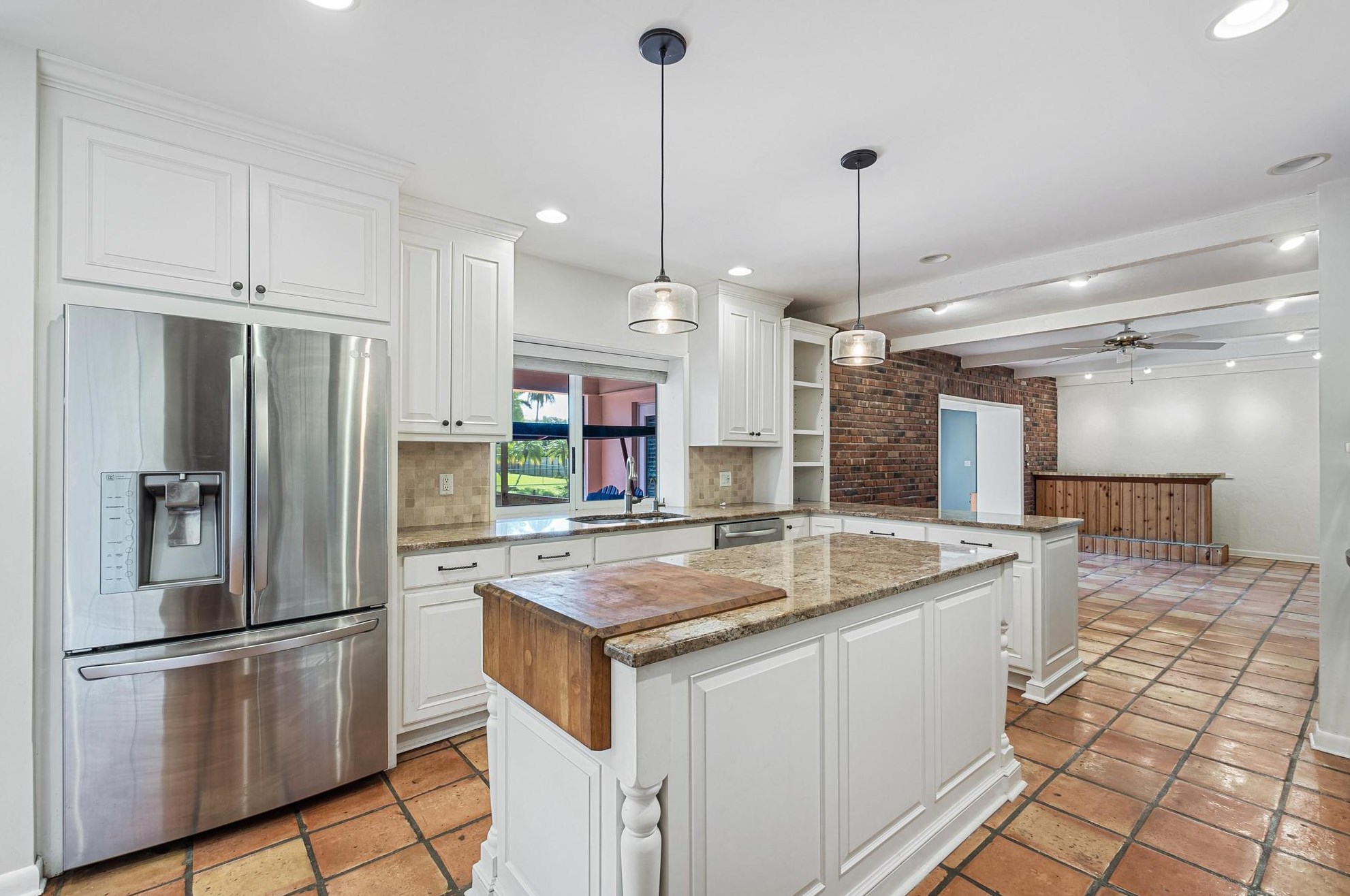 15405 77 Ct, Miami FL 33157-2340 exterior