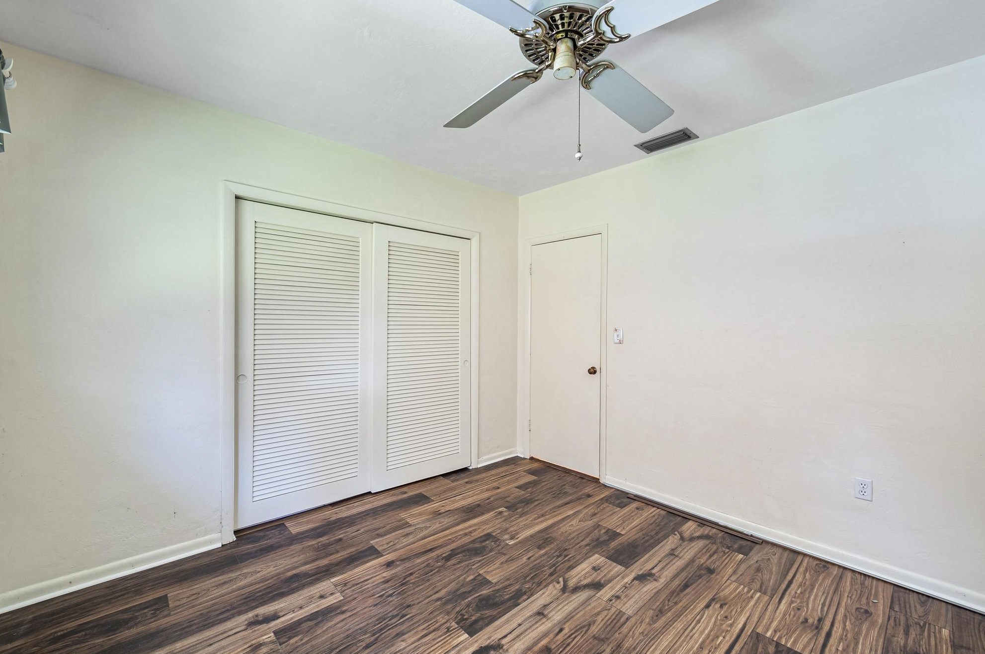 15405 77 Ct, Miami FL 33157-2340 exterior