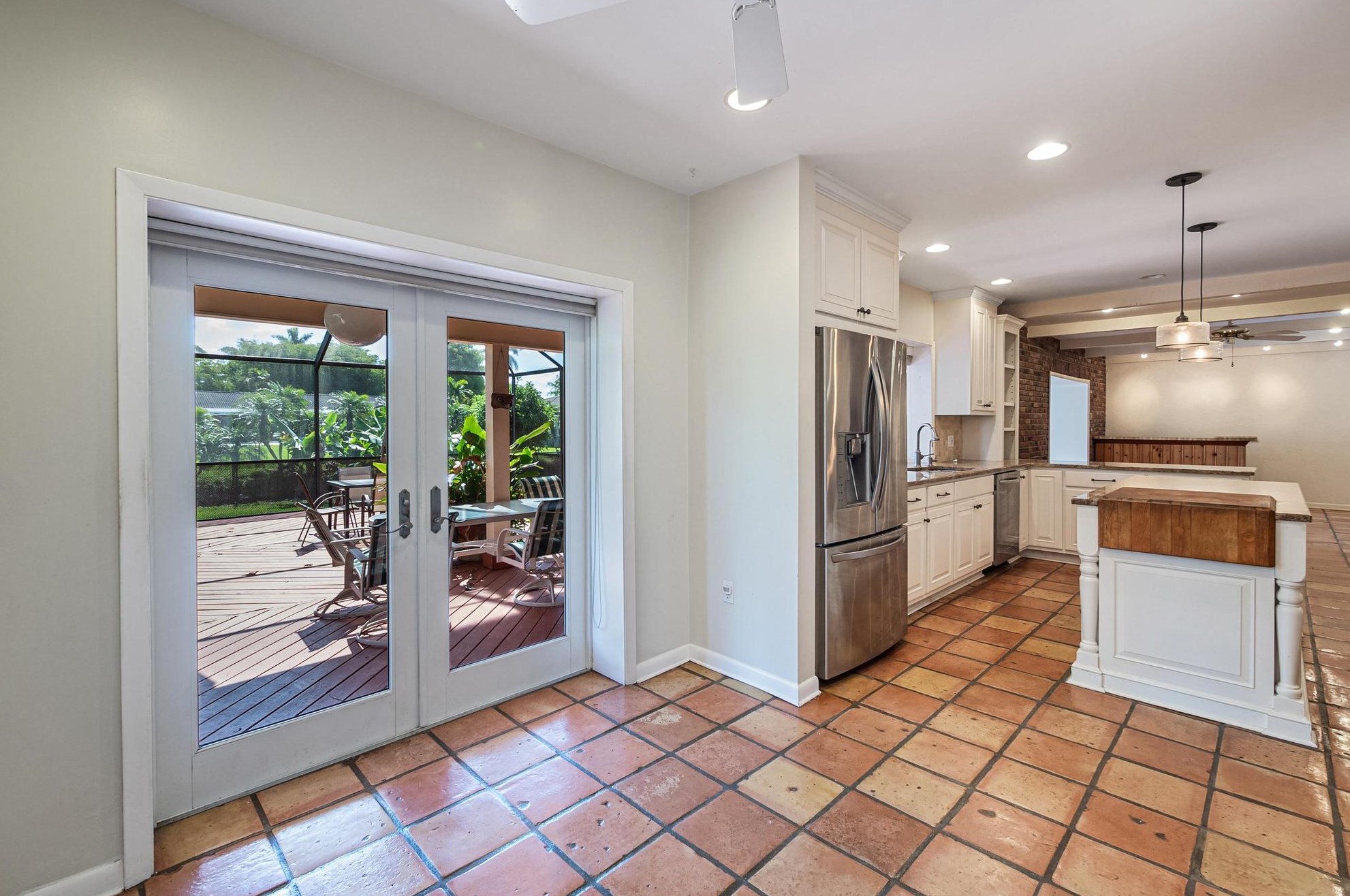 15405 77 Ct, Miami FL 33157-2340 exterior