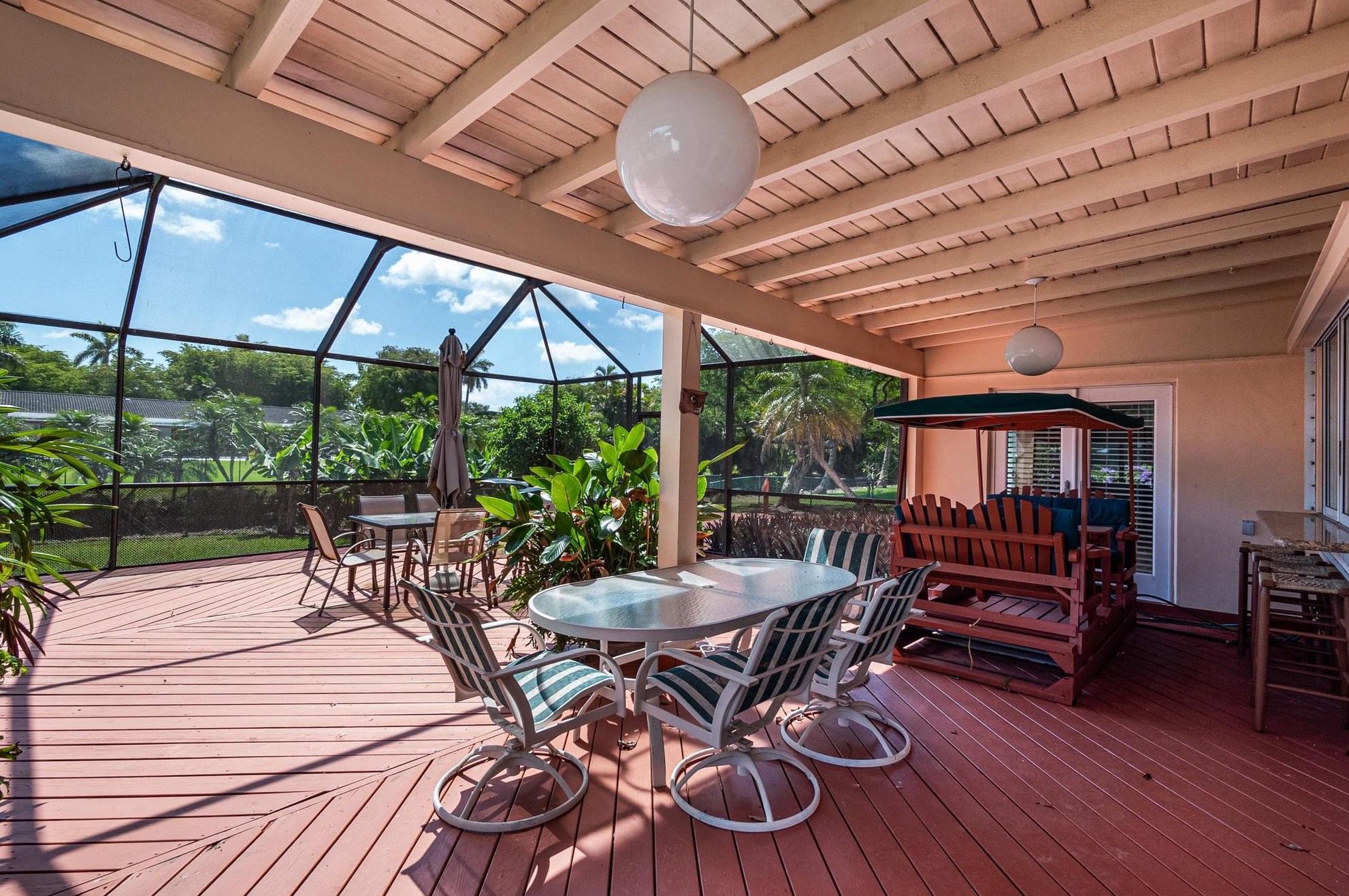 15405 77 Ct, Miami FL 33157-2340 exterior