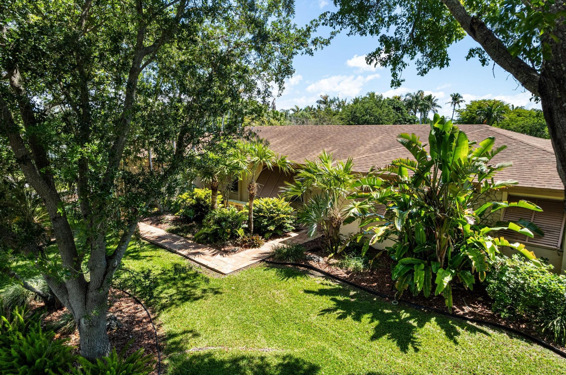 15405 77 Ct, Miami FL 33157-2340 exterior