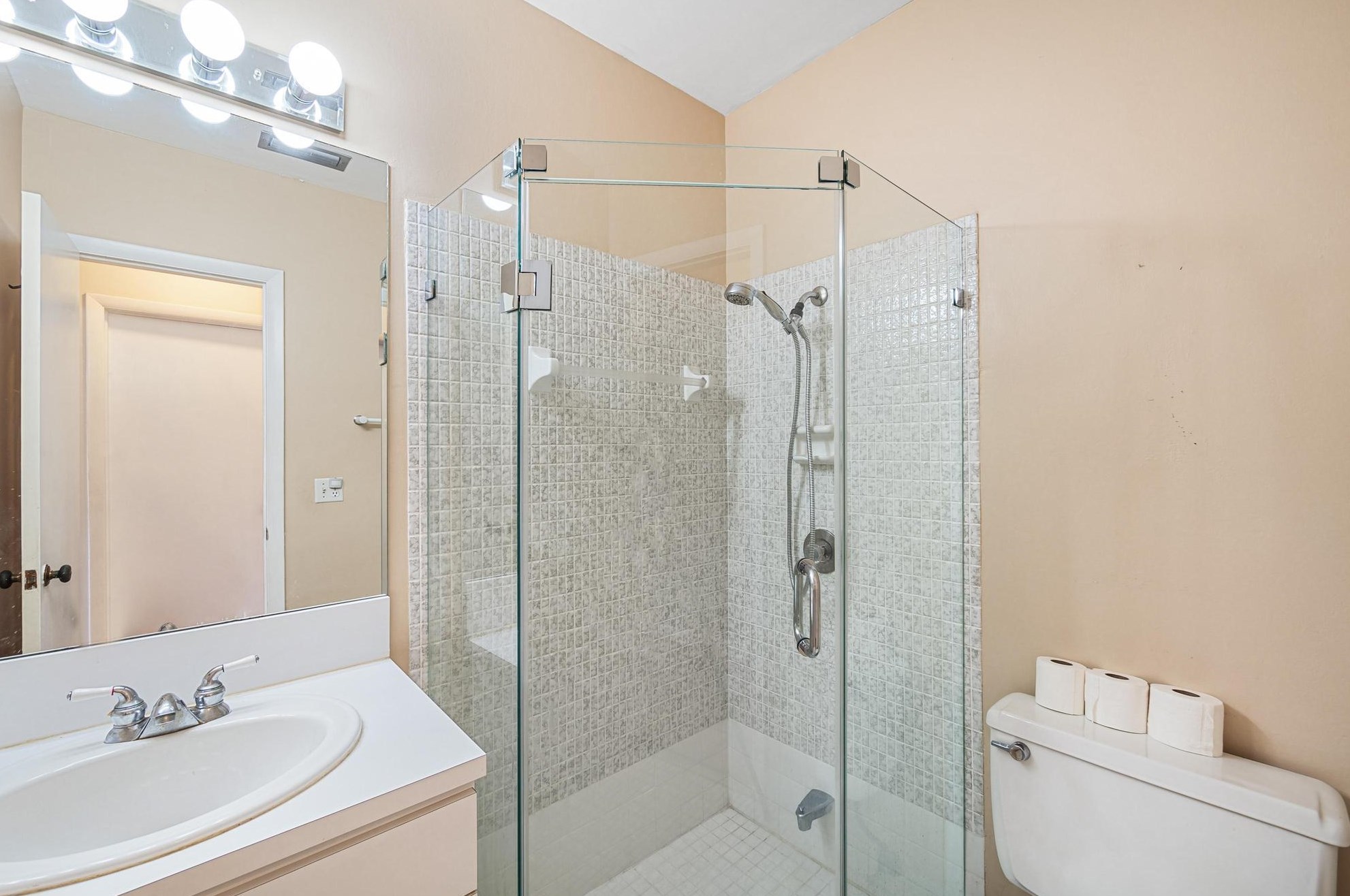 15405 77 Ct, Miami FL 33157-2340 exterior