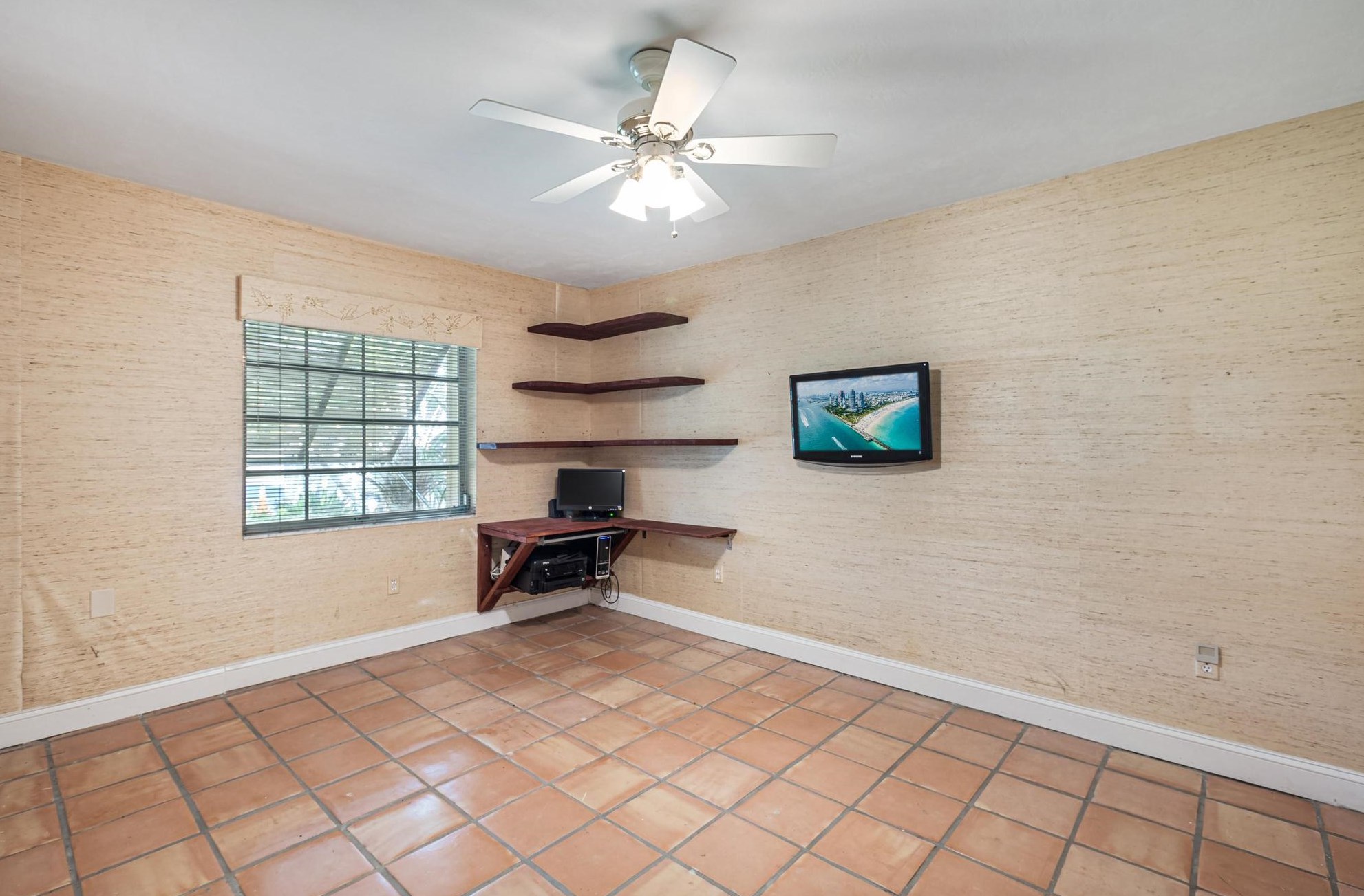 15405 77 Ct, Miami FL 33157-2340 exterior