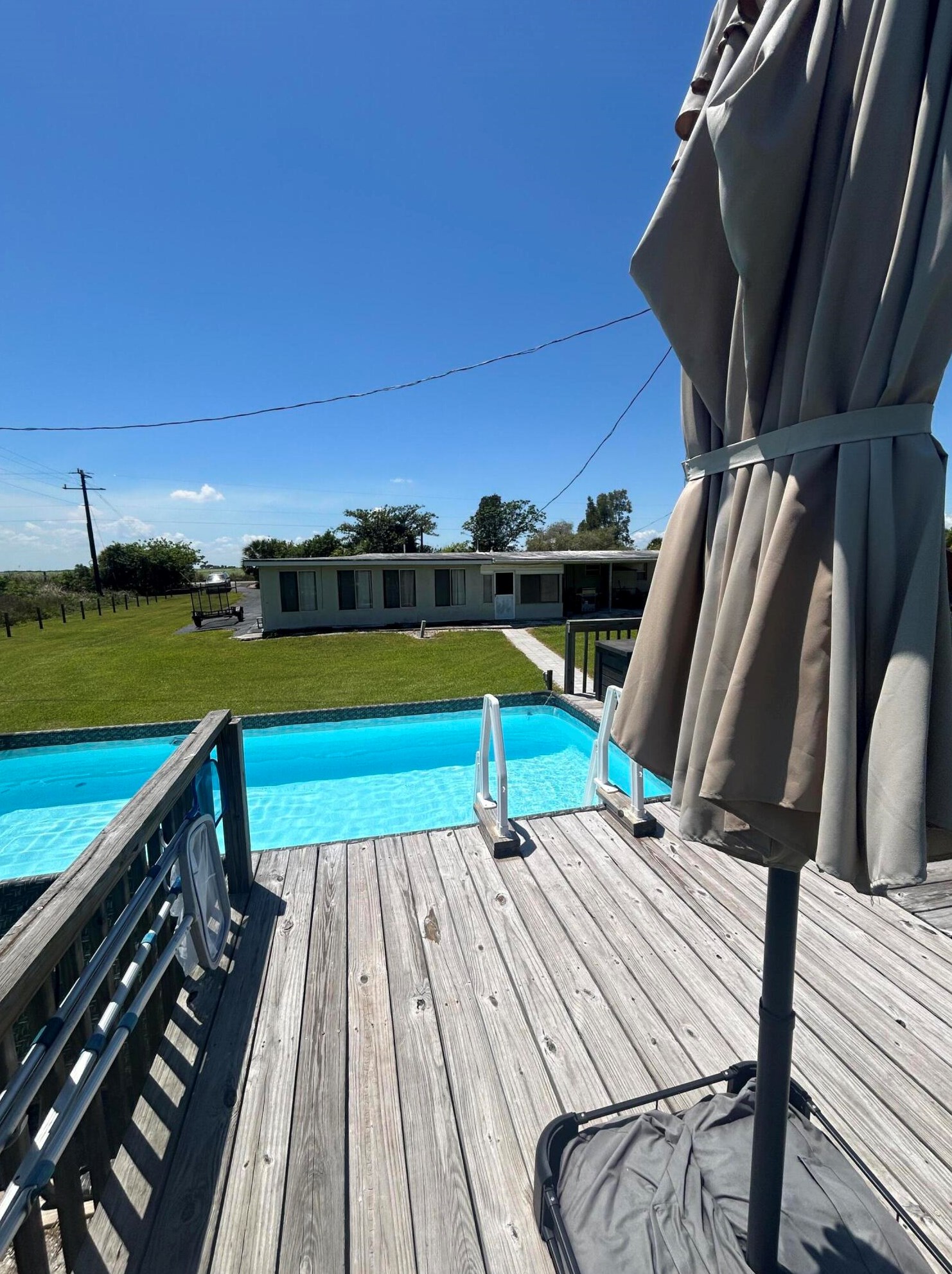 1494 Griffin Rd, Moore Haven, FL 33471