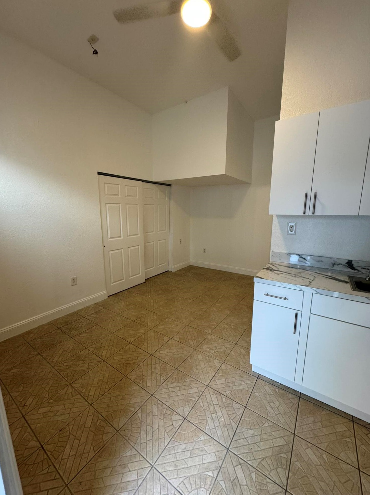 17296 Nw 88th Ct #studio, Hialeah, FL 33018